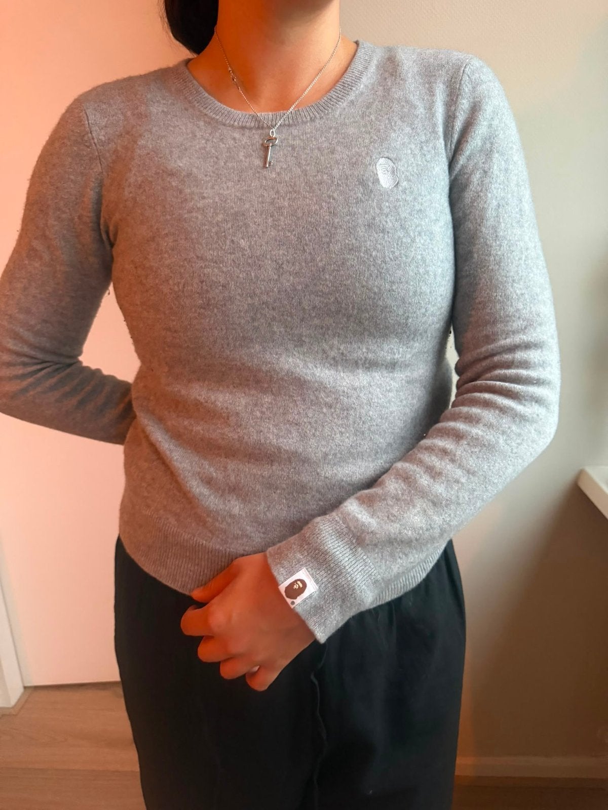 Grijze BAPE cashmere trui met lange mouwen, Ophalen of Verzenden, Zo goed als nieuw, Maat 36 (S), Grijs