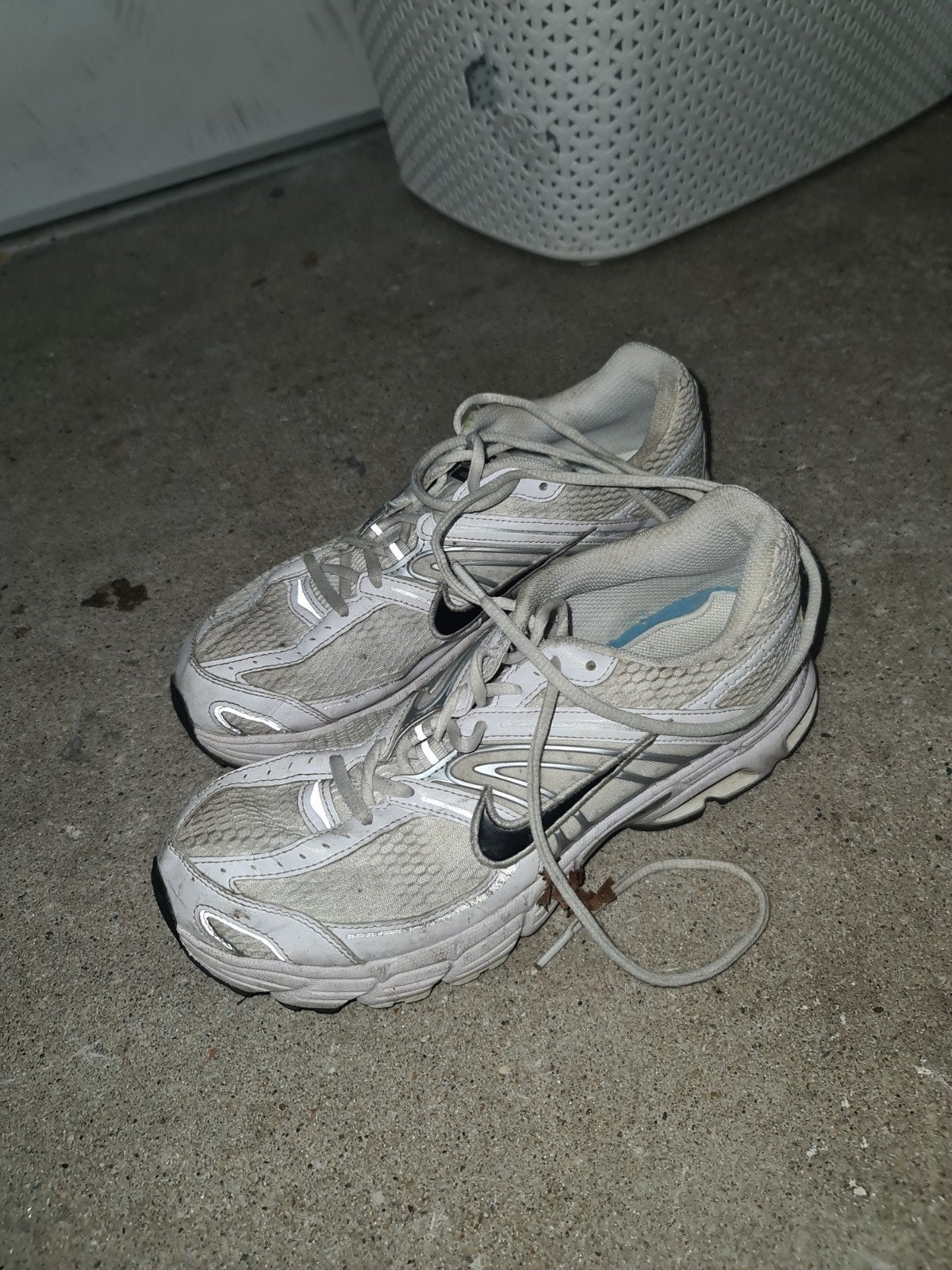 Nike sneakers, wit, maat 42, Kleding | Dames, Schoenen, Wit, Nike, Ophalen of Verzenden, Sneakers of Gympen