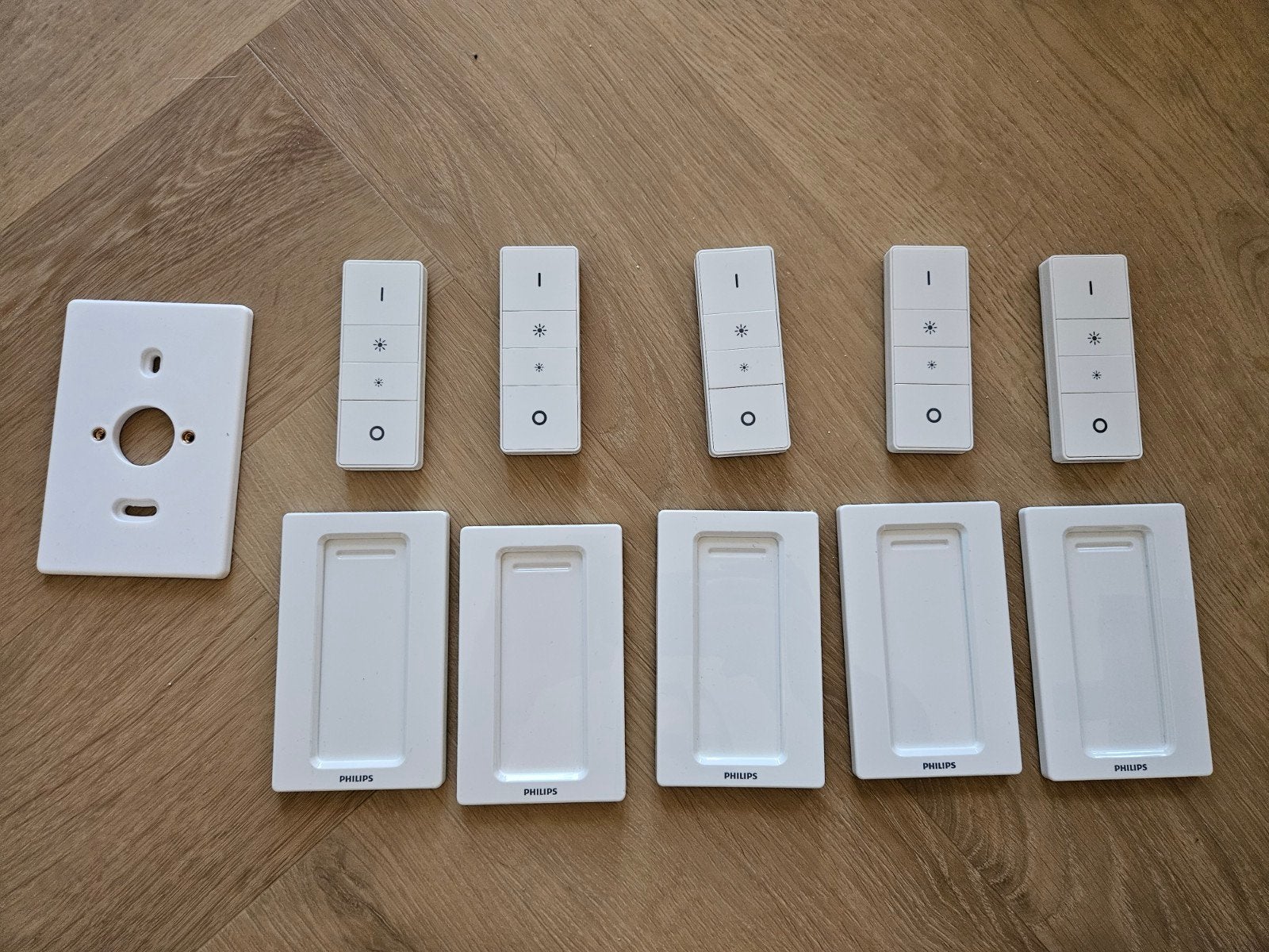 Philips Hue Dimmer Schakelaars met Wandhouders (5 stuks), Gebruikt, Kunststof, Ophalen of Verzenden, Modern