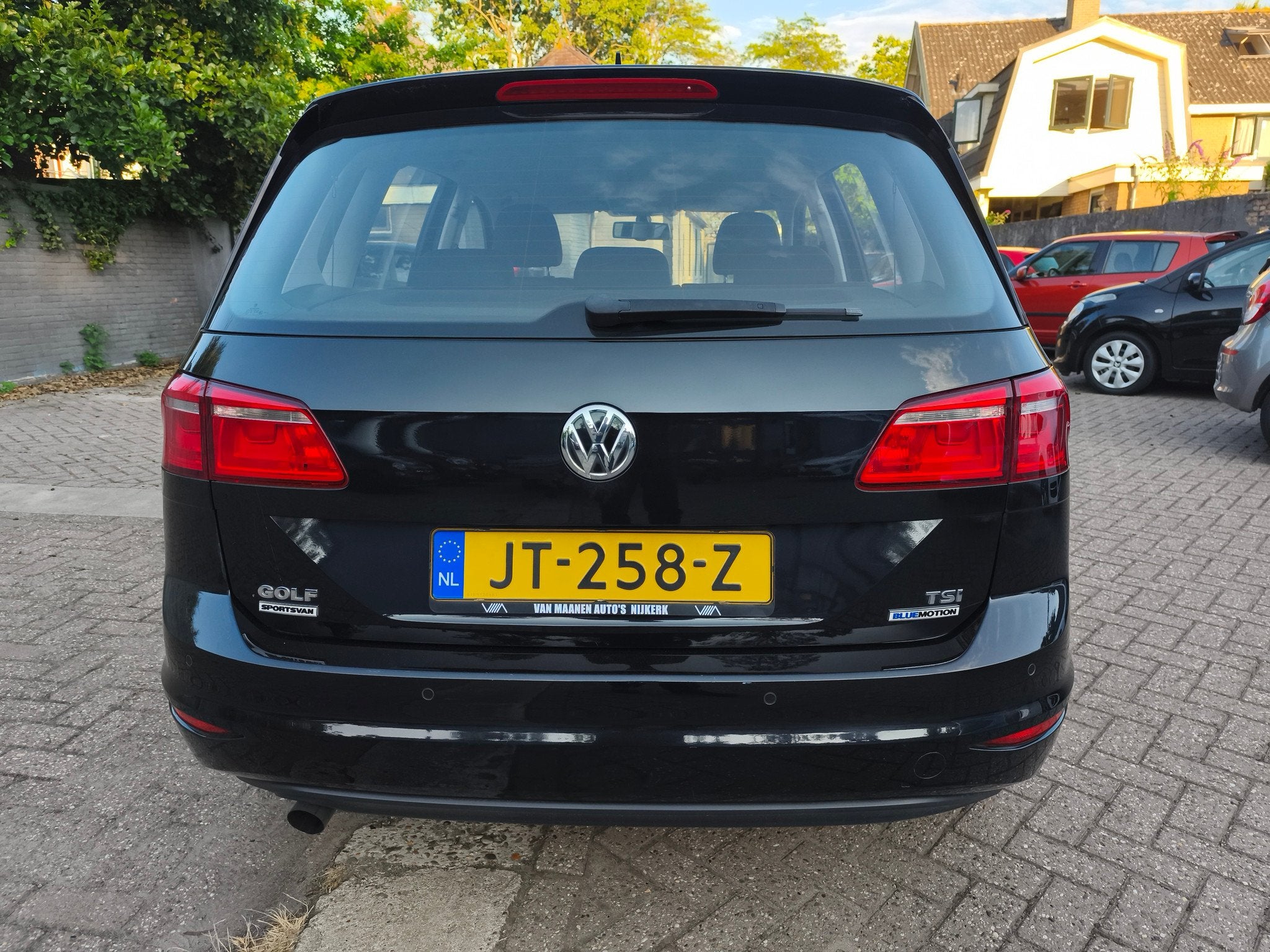 Volkswagen Golf Sportsvan 1.0 TSI 115pk Trendline (bj 2016), Auto's, Gebruikt, Euro 6, 1219 kg, Zwart