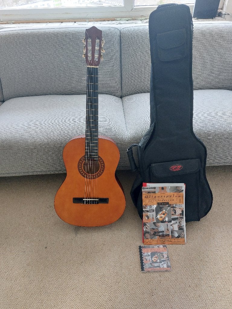 Stagg beginnersgitaar met toebehoren, Muziek en Instrumenten, Ophalen, Gebruikt, Klassieke of Spaanse gitaar
