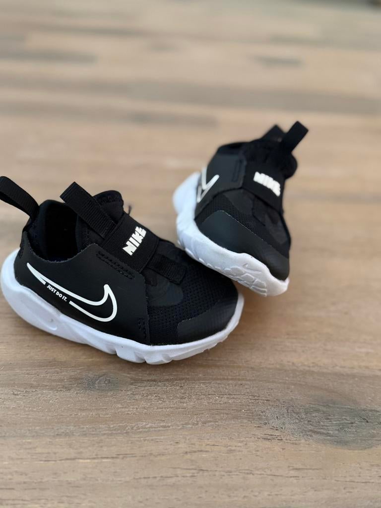 Nike Flex Runner 2, Ophalen of Verzenden, Zo goed als nieuw, Jongetje of Meisje, Schoentjes