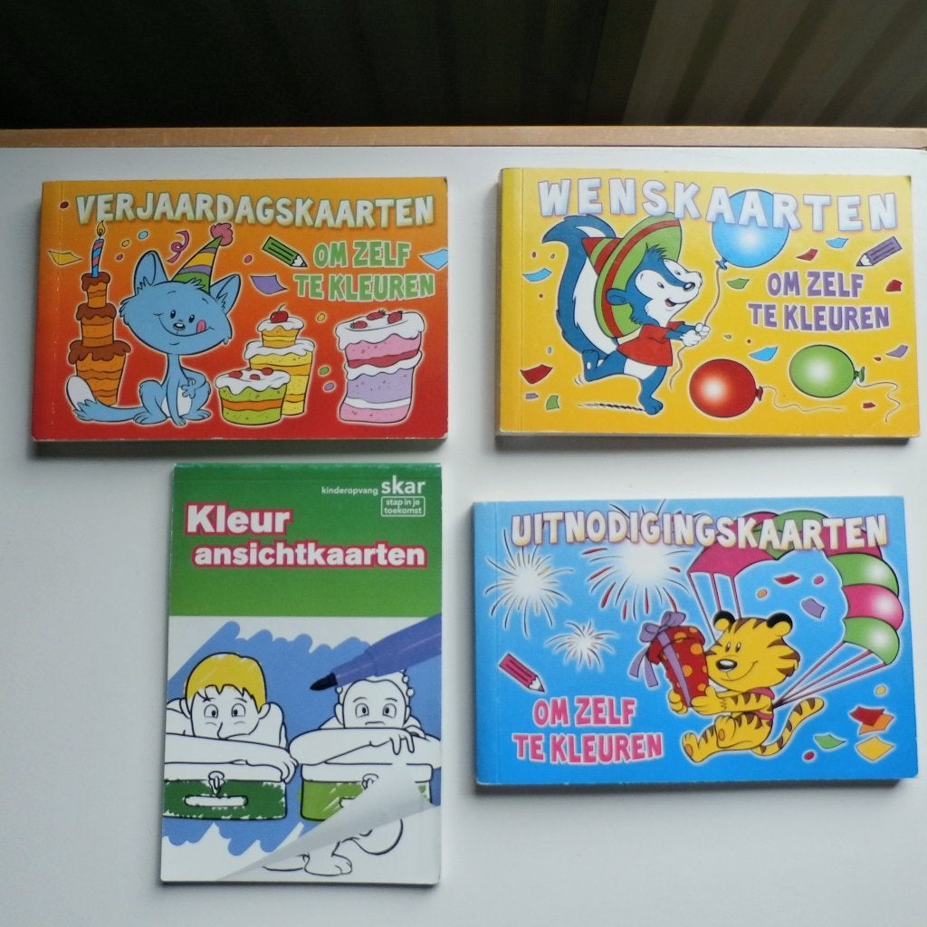 Verjaardagskaarten, Wenskaarten, Uitnodigingskaarten om zelf, Ophalen of Verzenden, Zo goed als nieuw, Knutselen