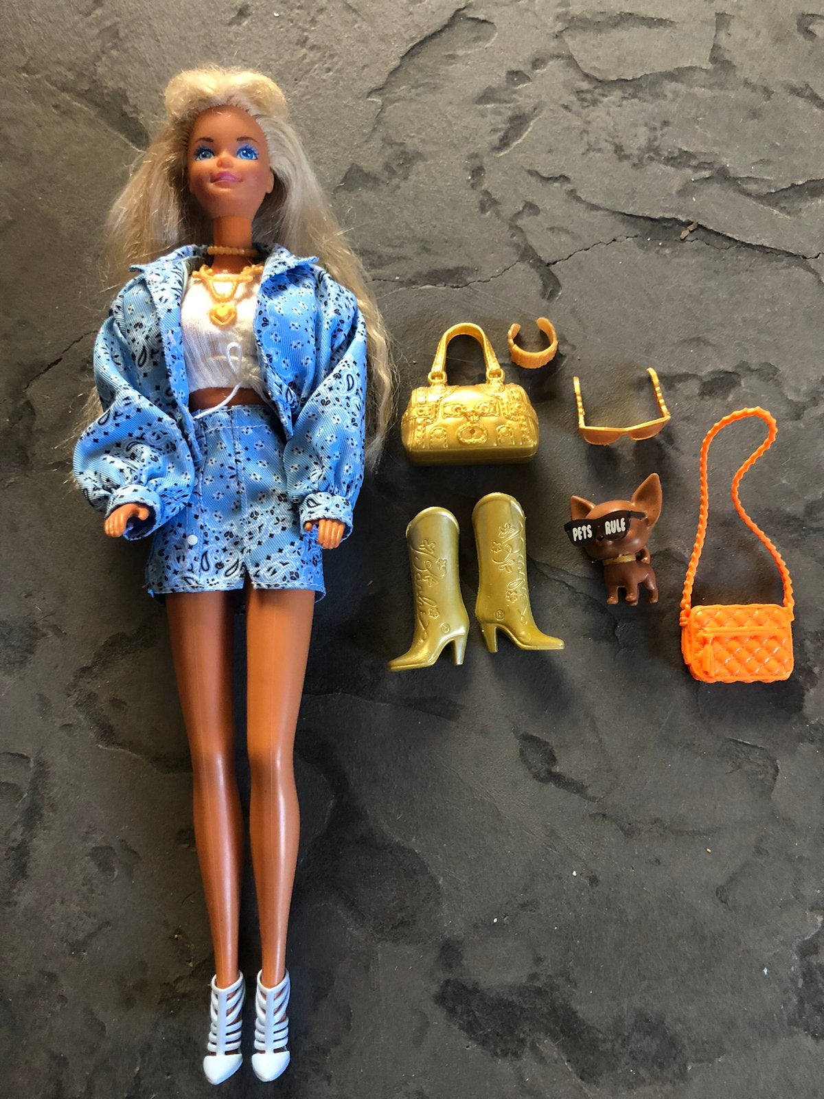 Vintage barbie mattel 1966 in pets rule outfit 2022, Verzamelen, Ophalen, Zo goed als nieuw, Fashion Doll