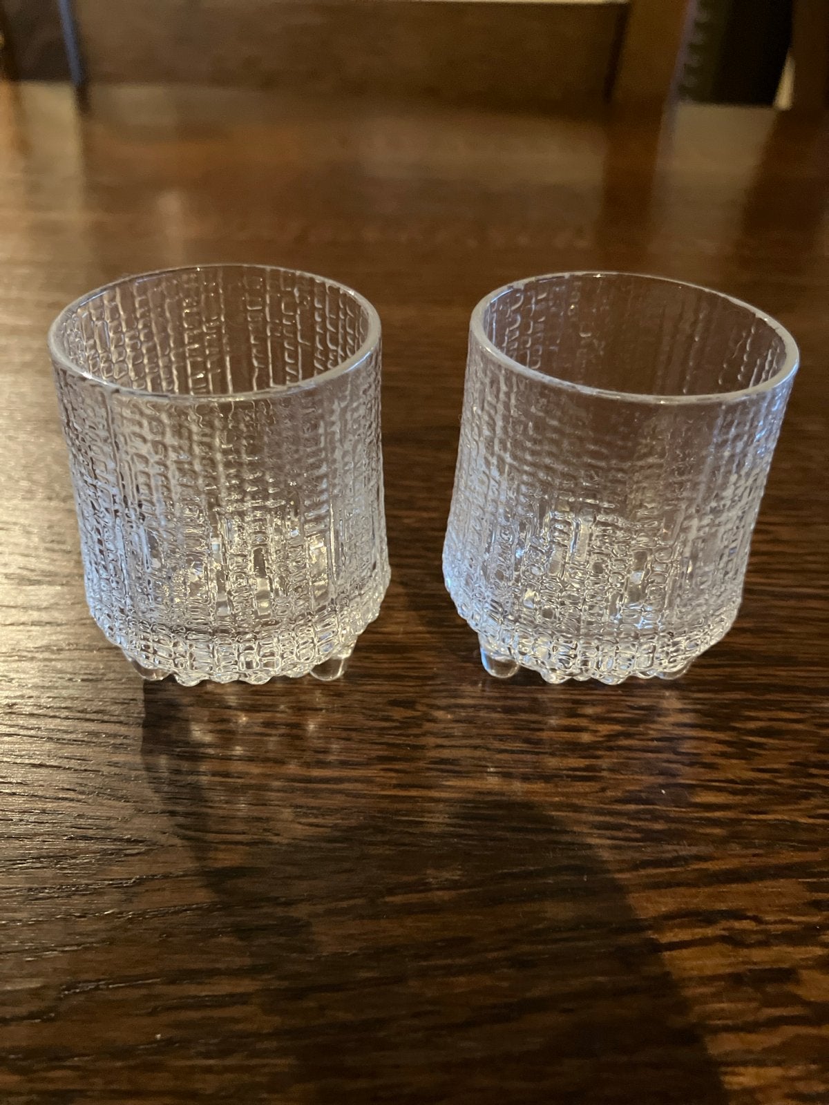 Twee Iittala Kastehelmi borrelglaasjes, Ophalen