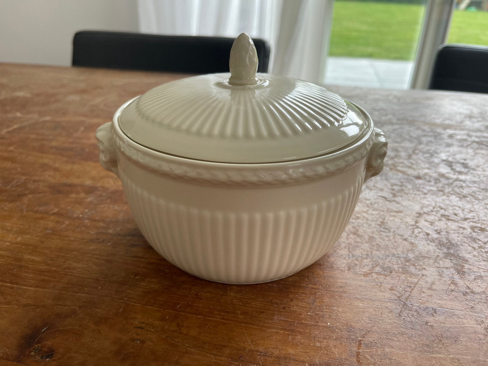 Wedgwood edme cookware stoofpot/ovenschaal met deksel, Ophalen of Verzenden, Zo goed als nieuw, Aardewerk, Schaal of Schalen