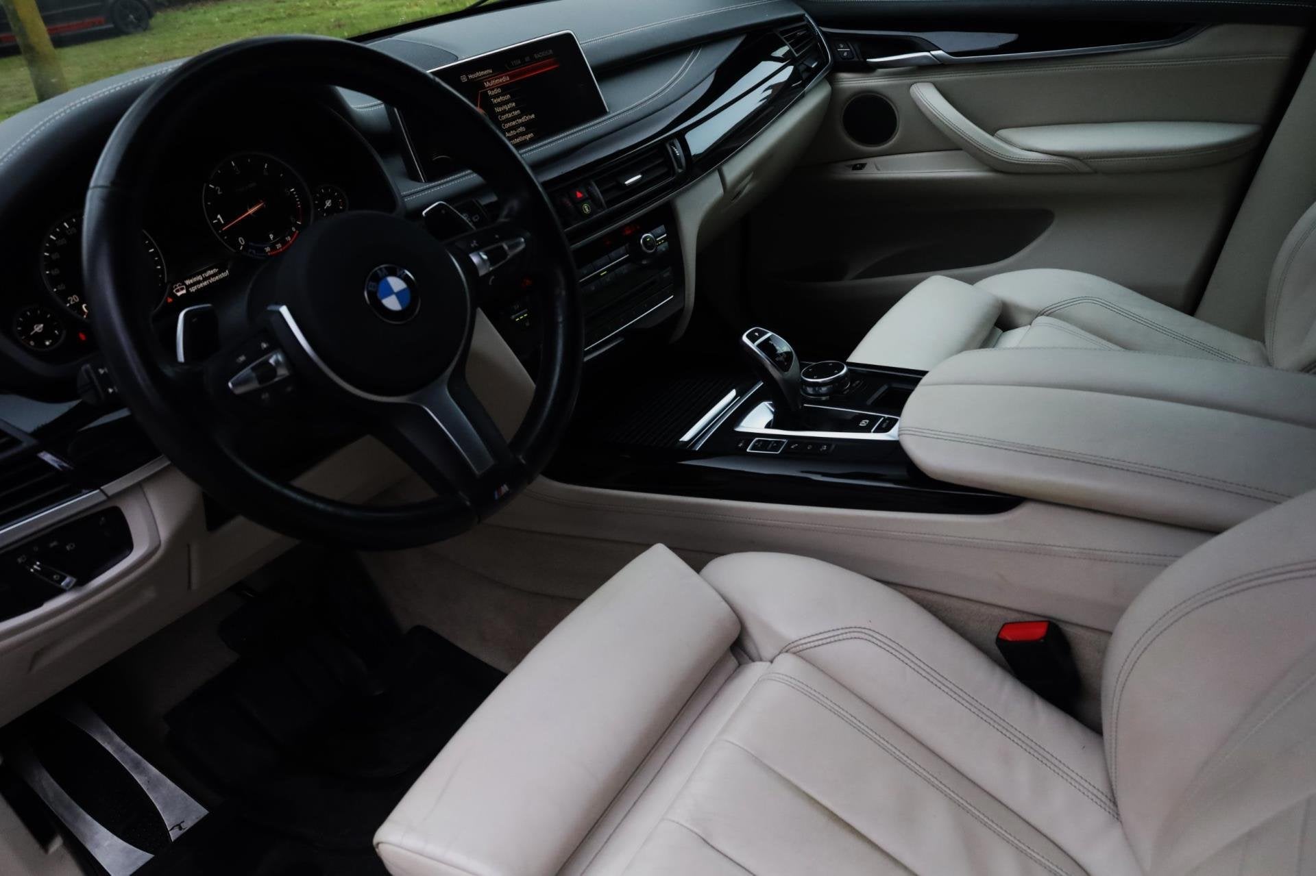 BMW X5 XDrive40d High Executive 7-Persoons Aut. | M-Pakket |, Auto's, Automaat, Dealer onderhouden, Gebruikt, 2993 cc