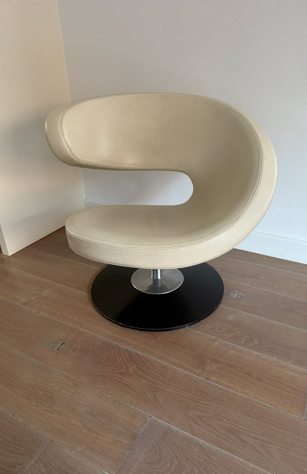 Variér (Stokke) Peel Club design draaistoel - Olav Eldøy -, Ophalen, Overige kleuren, Leer, Zo goed als nieuw