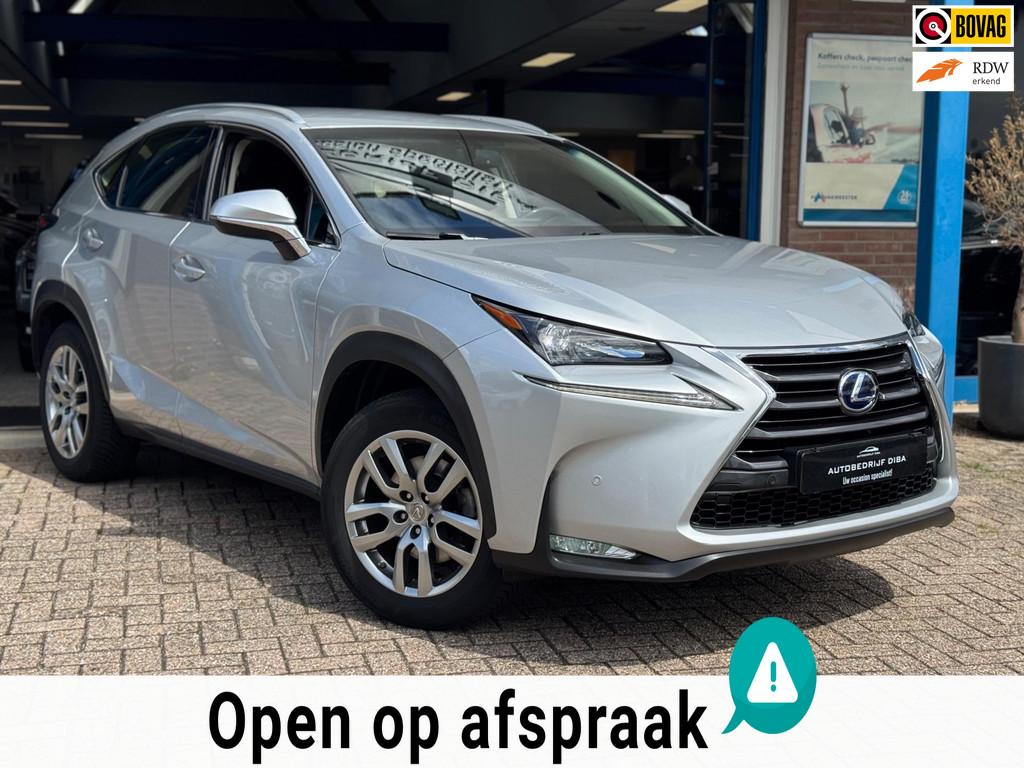 Lexus NX 300h Sport Edition 2017 AUT NAVI CAMERA LM NAP!, Auto's, Lexus, Stof, Gebruikt, Bedrijf, 155 pk