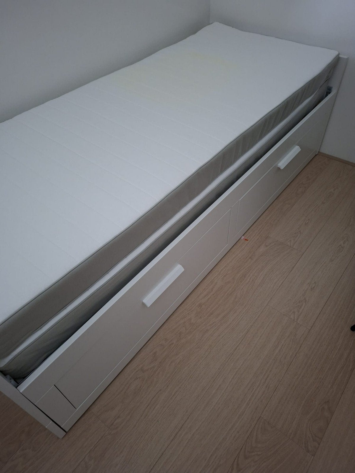 Uitschuifbaar bed 80/160x200 met laden, incl. beddengoed, Tweepersoons, Ophalen of Verzenden, Zo goed als nieuw, 200 cm