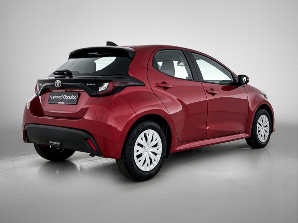 Toyota Yaris 1.5 Hybrid 115 Comfort | Voorraad auto snel rij, Auto's, Toyota, 12 maanden, Zwart, 116 pk, Hybride Elektrisch/Benzine