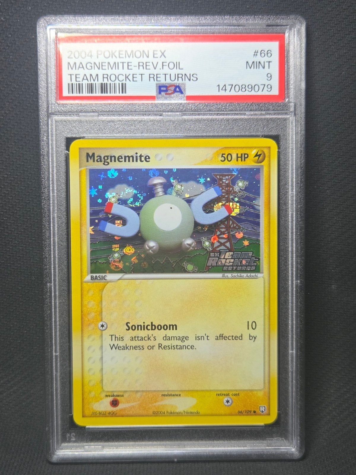 PSA 9 - Magnemite #66 *Reverse Foil STAMPED* (Team Rocket), Ophalen, Zo goed als nieuw, Foil
