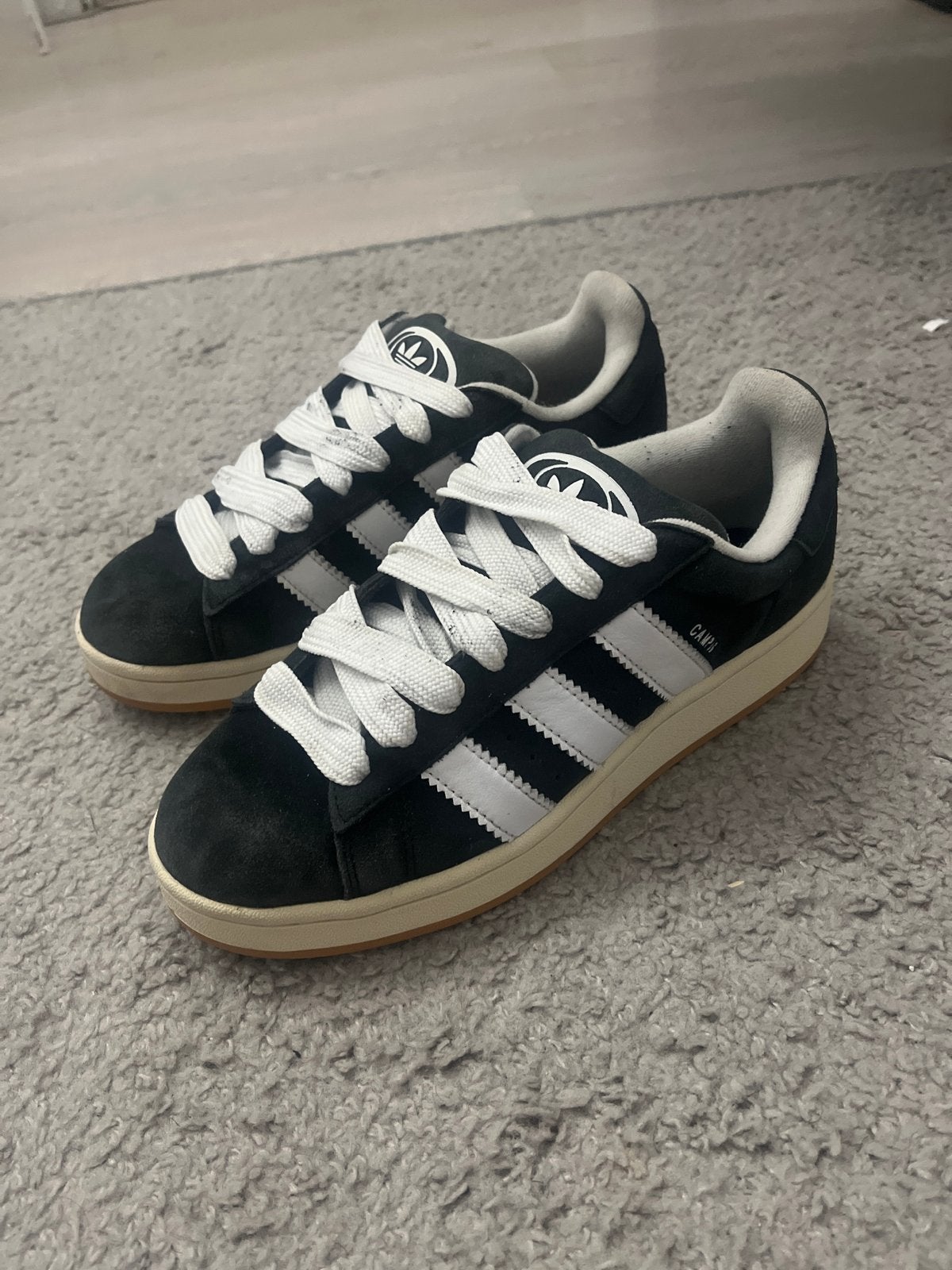 Adidas Campus sneakers - Maat 41,5, Ophalen of Verzenden, Gedragen, Zwart, Sneakers of Gympen