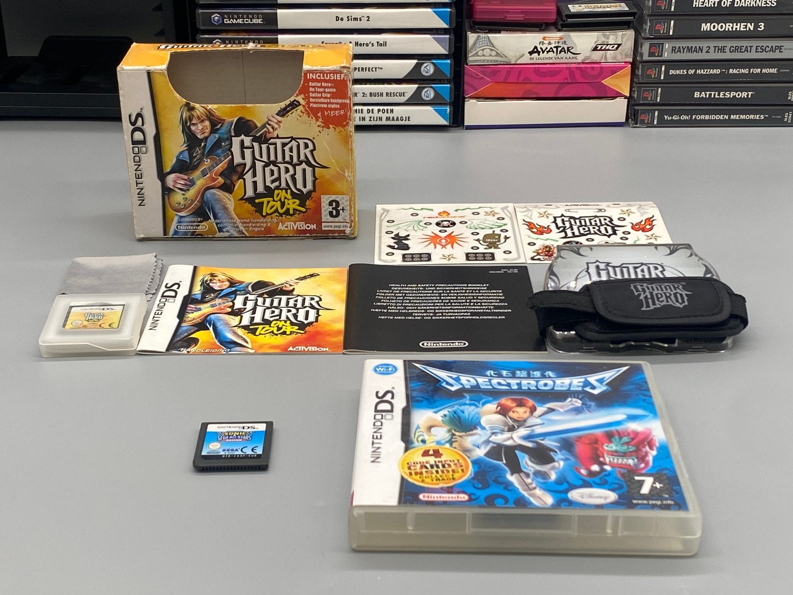Nintendo DS Games Bundel - Guitar Hero + Spectrobes + Sonic, Spelcomputers en Games, Games | Nintendo DS, Muziek, Gekoppelde computers