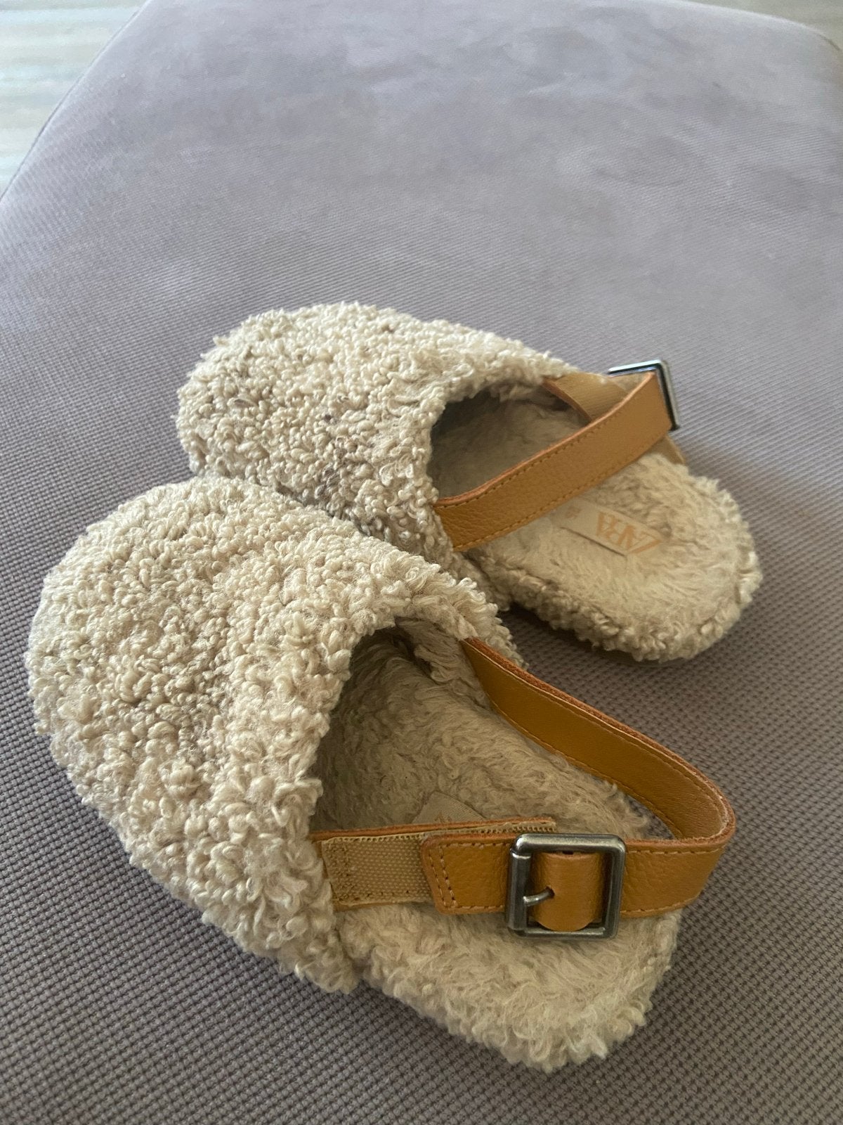 Zara Teddy Pantoffels Maat 25 - Zo goed als nieuw, Kinderen en Baby's, Ophalen of Verzenden, Zo goed als nieuw, Jongen of Meisje
