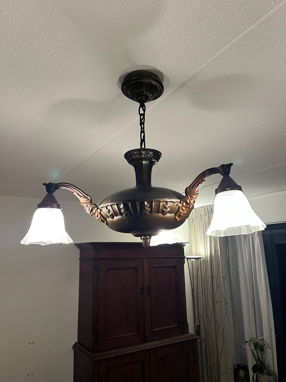 Art nouveau jugendstil hanglamp kroonluchter melkglas kapjes, Huis en Inrichting, Ophalen, Gebruikt, Art nouveau