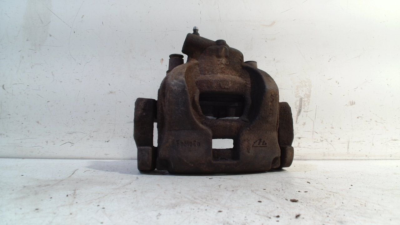 Remklauw rechts voor Ford Mondeo, Onderdelen@venauto.nl, Van der Ven Autorecycling B.V., Gebruikt, Ettenseweg 76, 4706 PB Roosendaal, The Netherlands