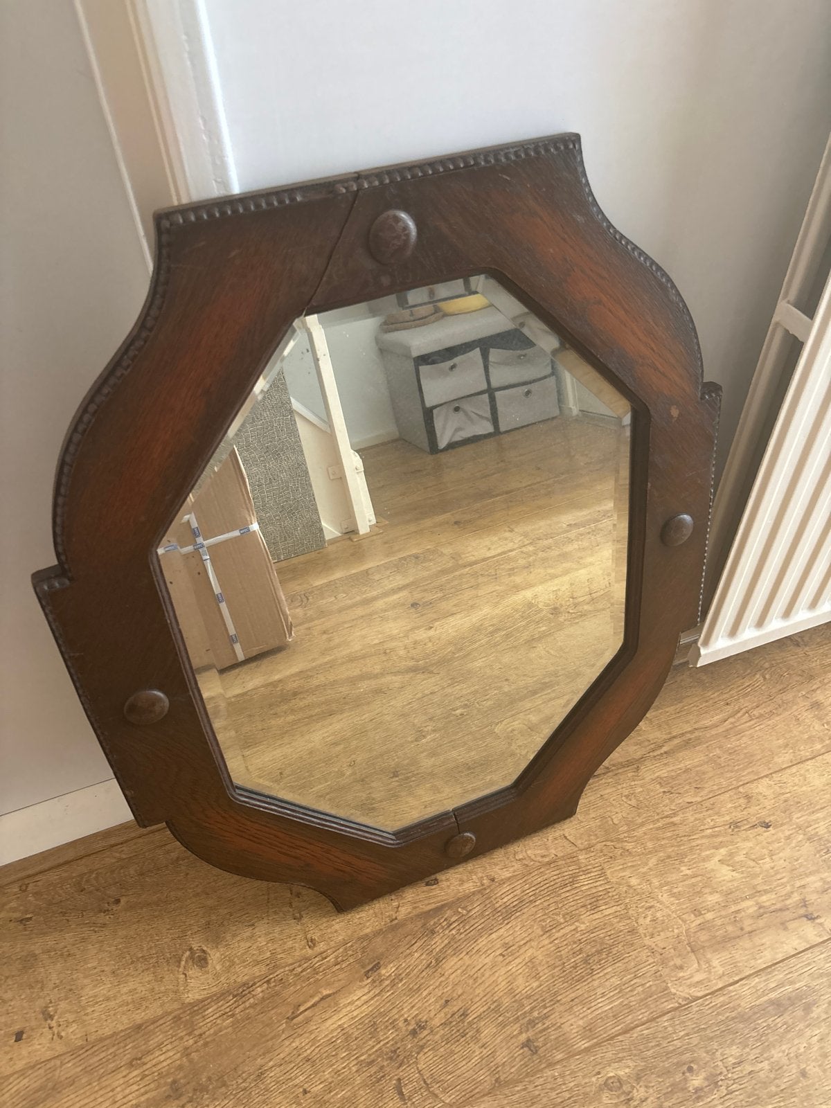 Mooie spiegel met houten lijst, reparatie nodig, Ophalen, Overige vormen, Minder dan 50 cm, Minder dan 100 cm