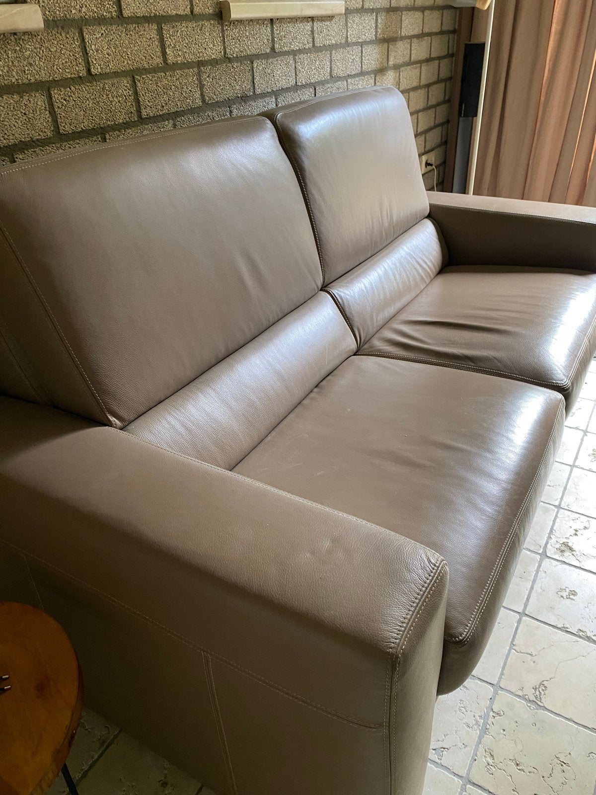 Leren bank en 2 stoelen - Taupe, Huis en Inrichting, Ophalen, Gebruikt, Tweepersoons, Rechte bank