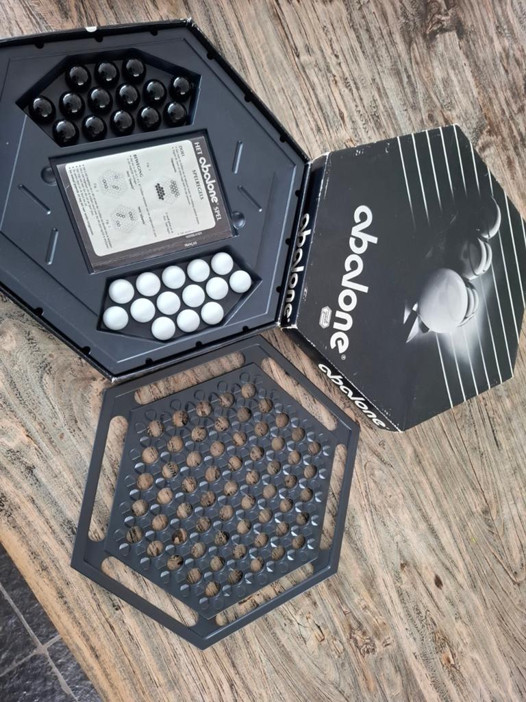 Abalone Bordspel - Strategisch Duwspel van Asmodee, Ophalen of Verzenden