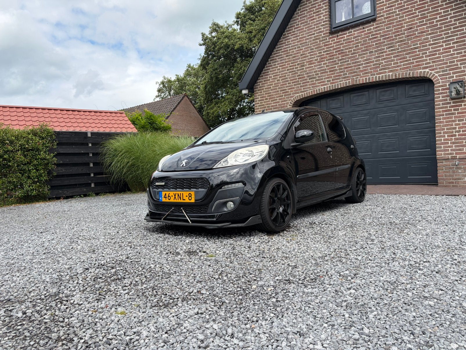 Peugeot 107 1.0 12V 5DR 2012 Zwart, Auto's, Peugeot, Voorwielaandrijving, 4 stoelen, Origineel Nederlands, Handgeschakeld