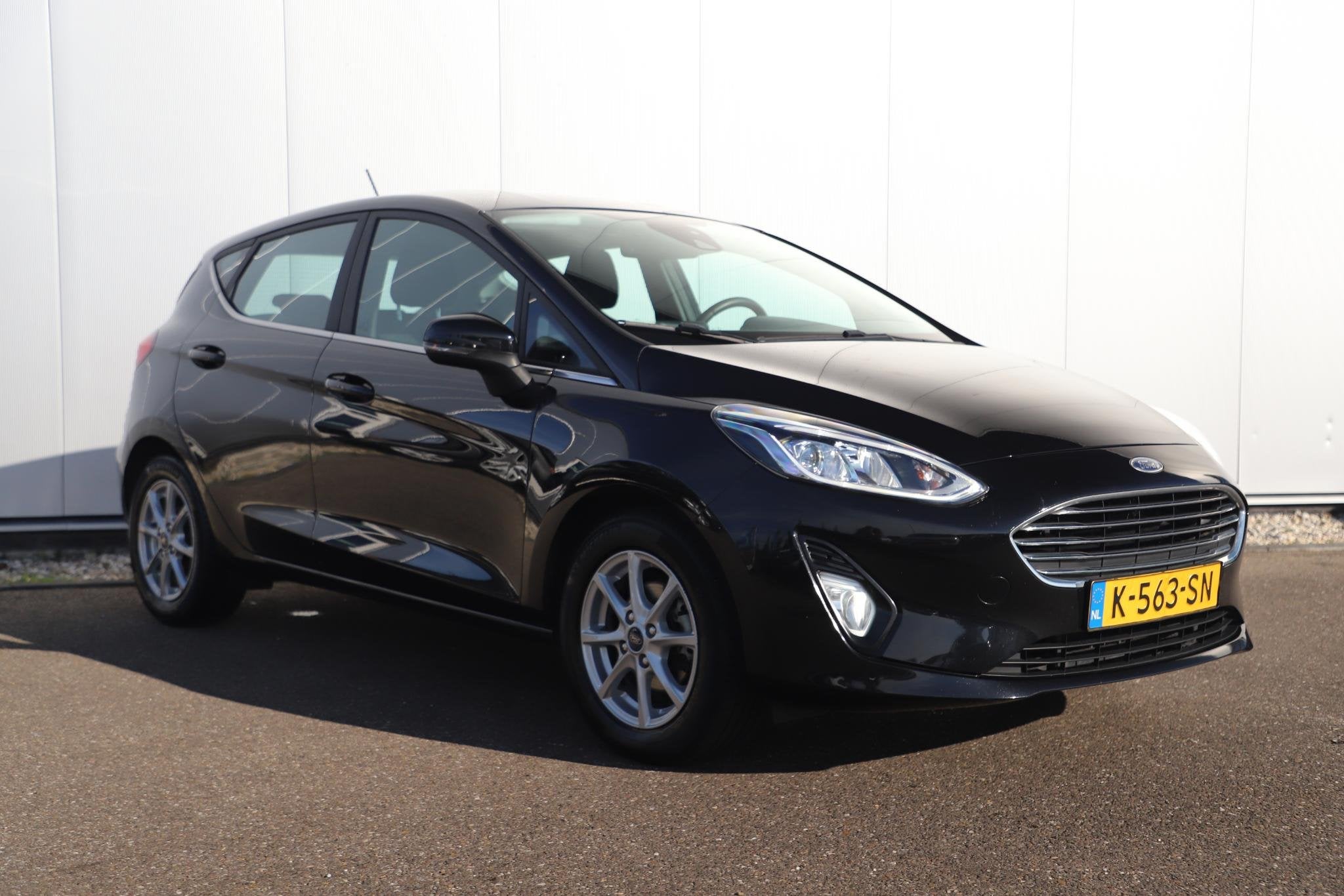 Ford Fiesta 1.0 EcoBoost Titanium 95PK Navigatie LMV Carplay, Auto's, Voorwielaandrijving, Stof, Gebruikt, Origineel Nederlands