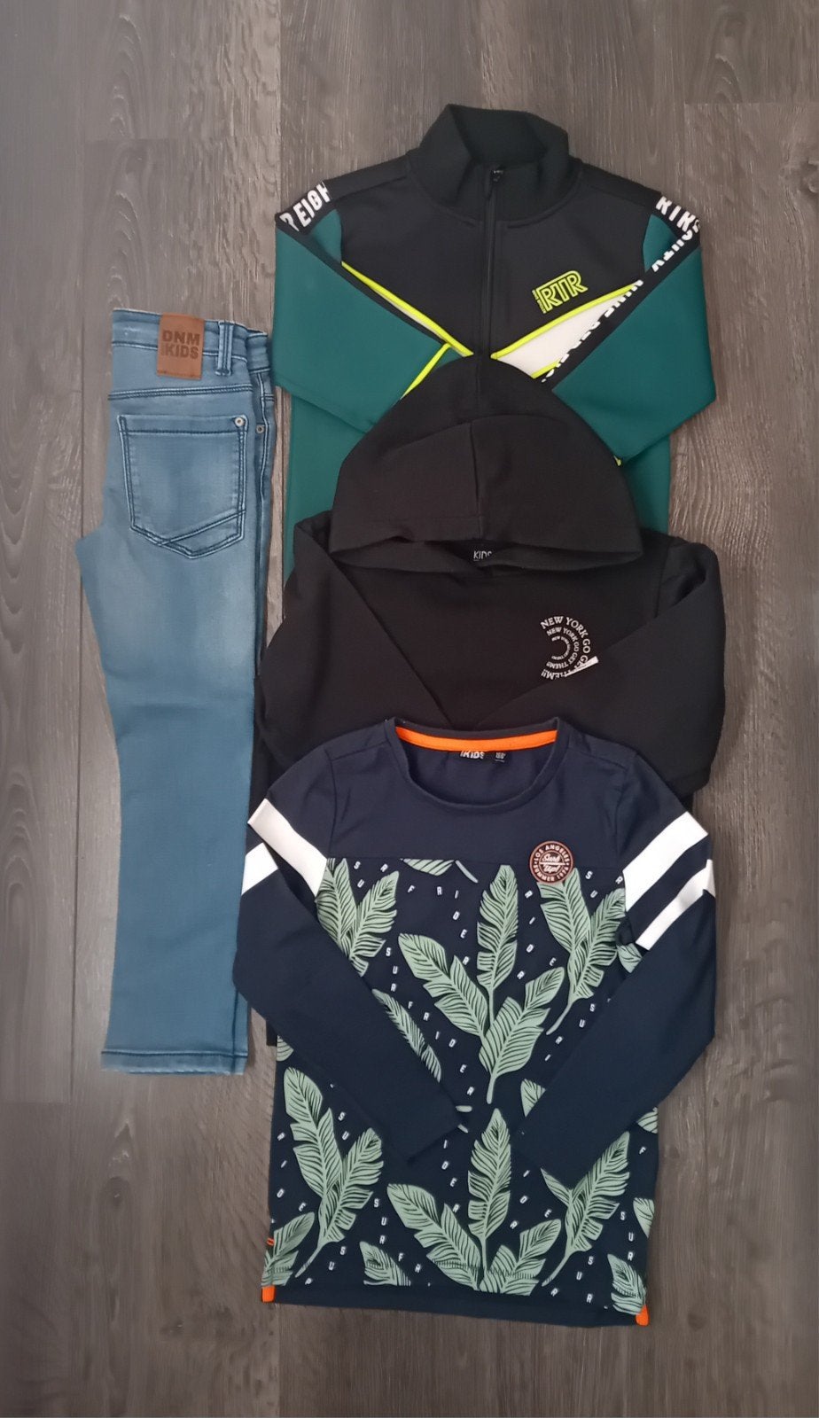 Pakket jongenskleding maat 122/128, Kinderen en Baby's, Europe Kids, Trui of Vest, Ophalen of Verzenden, Zo goed als nieuw