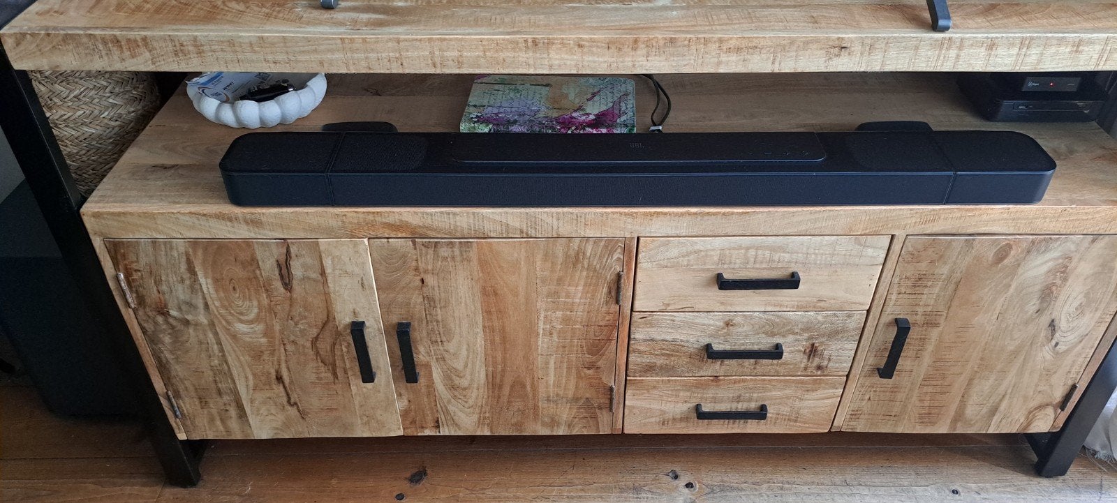 Mooie degelijke mango houten meubels met metalen onderstel, Huis en Inrichting, Complete inboedels, Ophalen