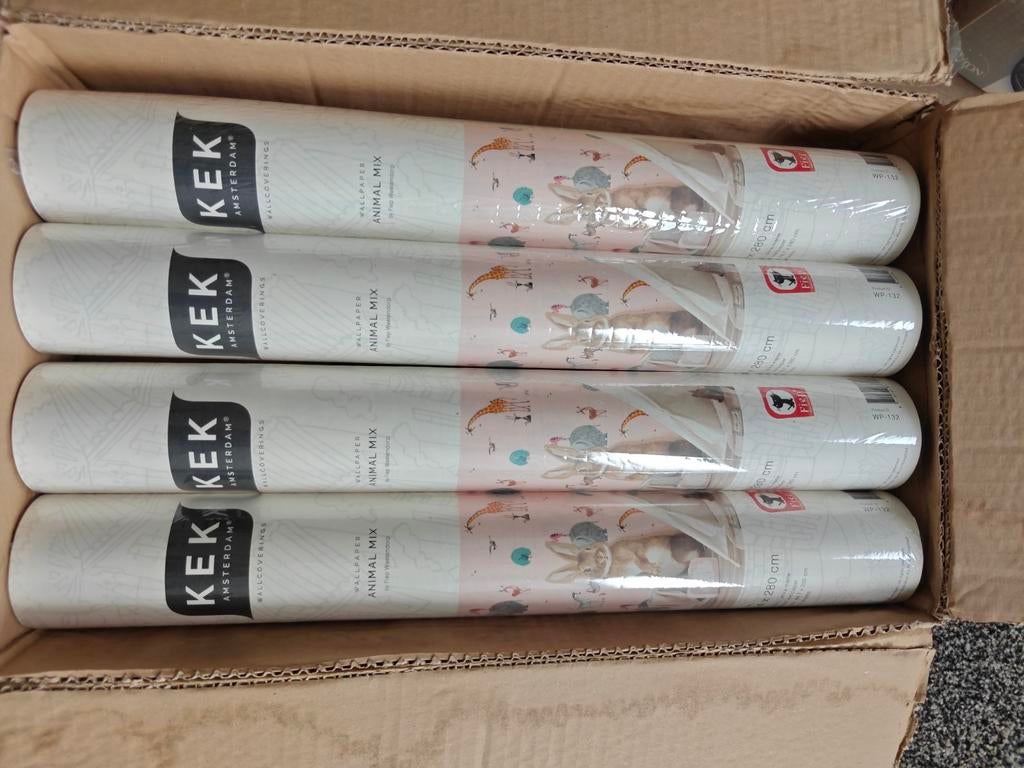 Kek Amsterdam Fiep Westendorp behang nieuw 4 rollen, Ophalen of Verzenden, 10 tot 25 m², Roze