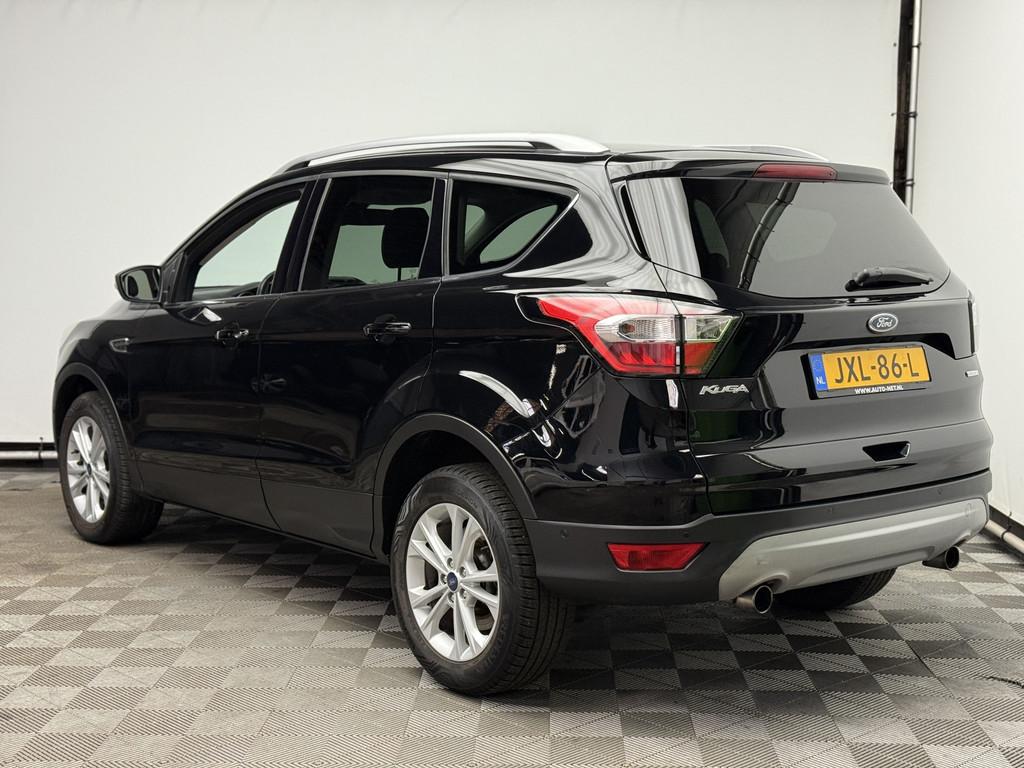 Ford Kuga 1.5 EcoBoost Titanium Navi PDC LM17" (bj 2018), 4 cilinders, Automatische klimaatregeling, Leder en Stof, Zwart