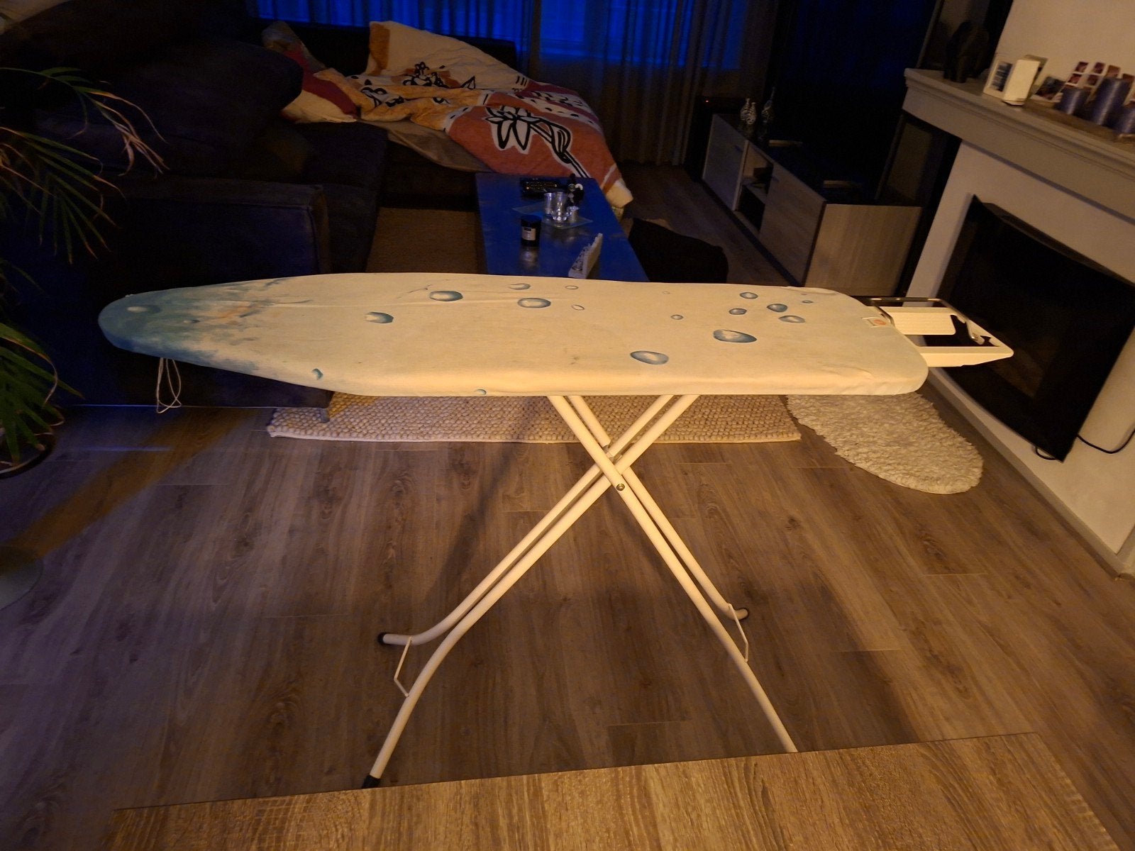 Strijkplank met strijkijzerhouder, Ophalen, Gebruikt, Strijkijzer met snoer