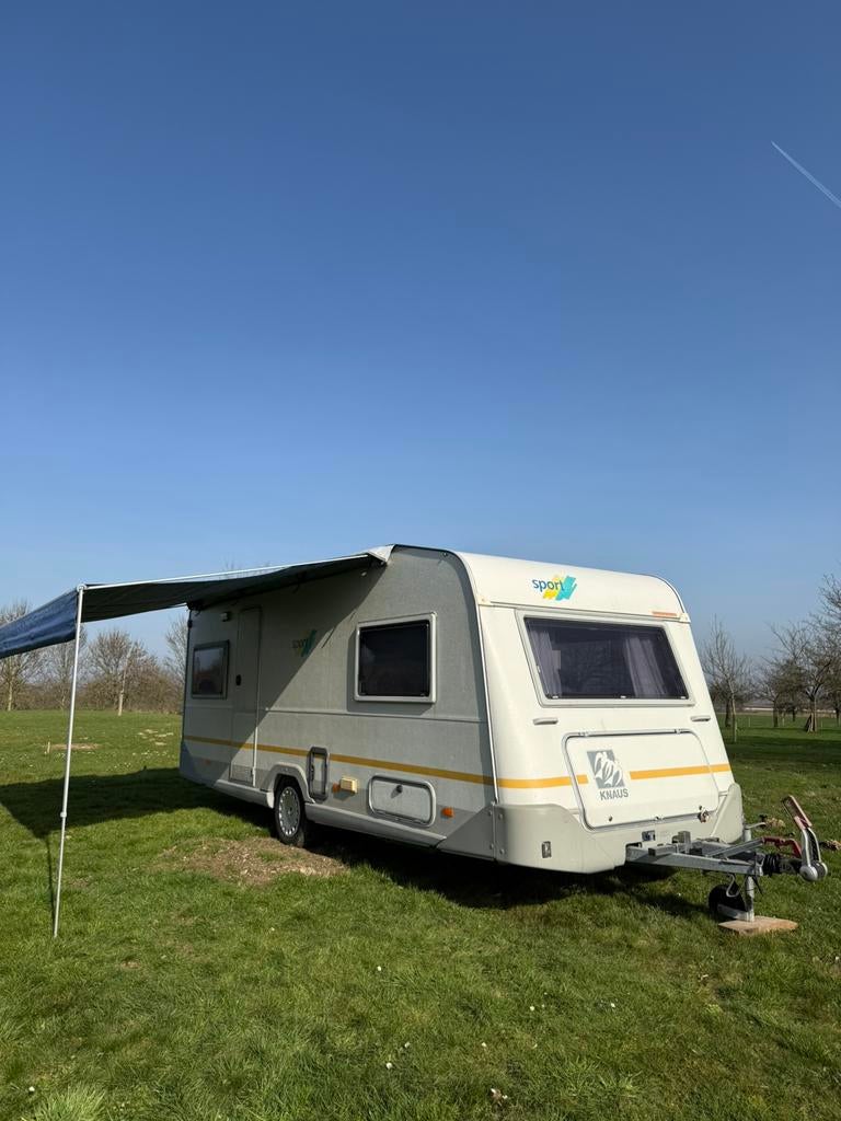 Knaus Sport 510 TK + aanbouwluifel + volledig tentenset, Caravans en Kamperen, Rondzit, Vast bed, Particulier, 6 tot 7 meter