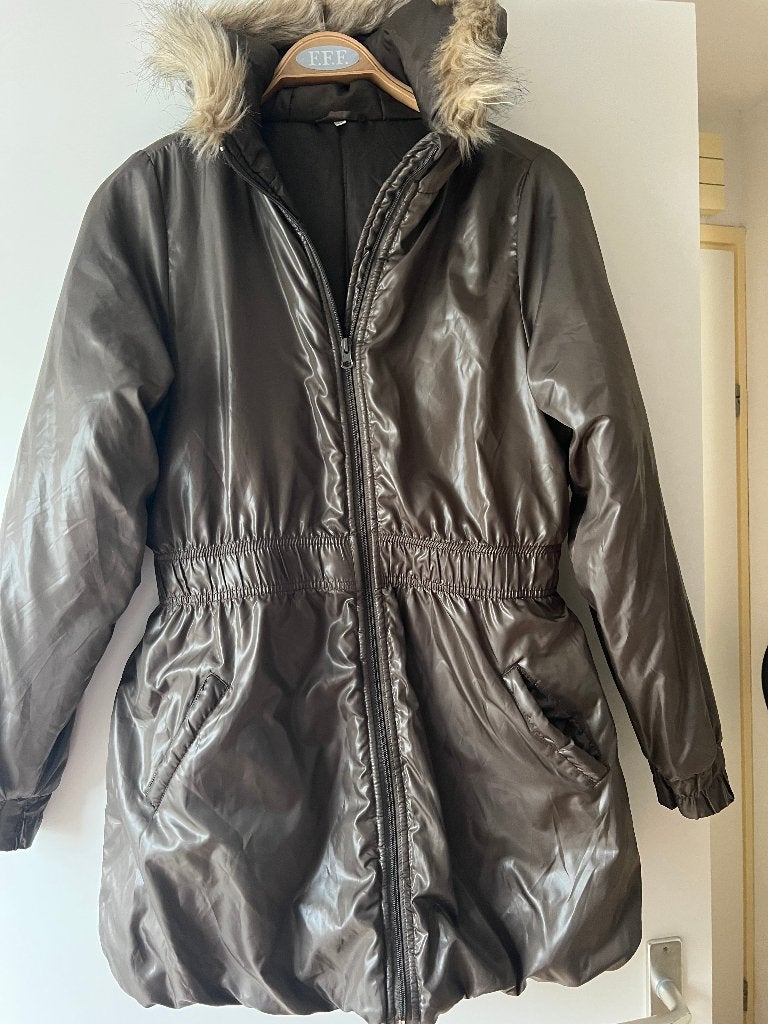 winterjas dames bruin Nieuw mt 38 met muts, Ophalen of Verzenden, Nieuw, Maat 38/40 (M), Bruin