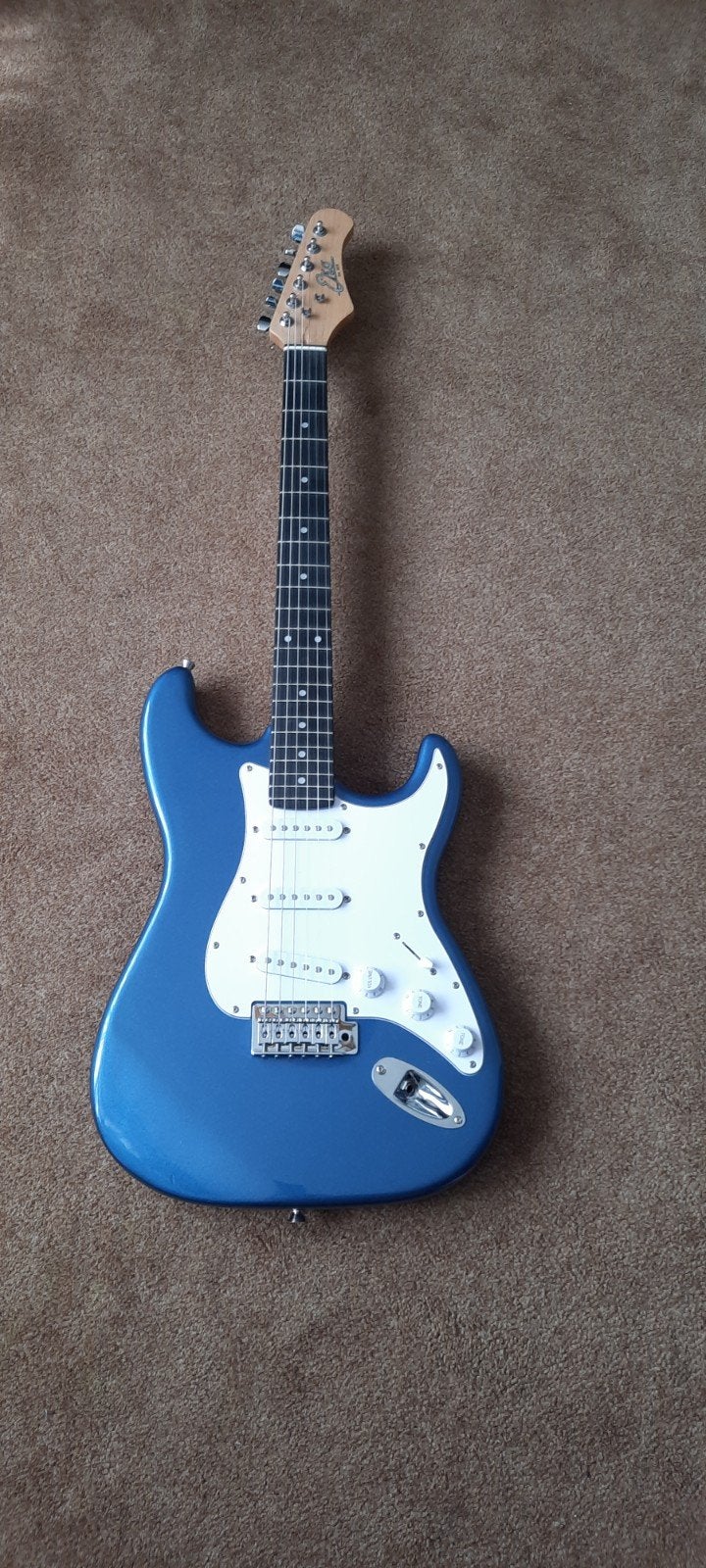 Eko Stratocaster s-300, Muziek en Instrumenten, Snaarinstrumenten | Gitaren | Elektrisch, Ophalen of Verzenden, Zo goed als nieuw