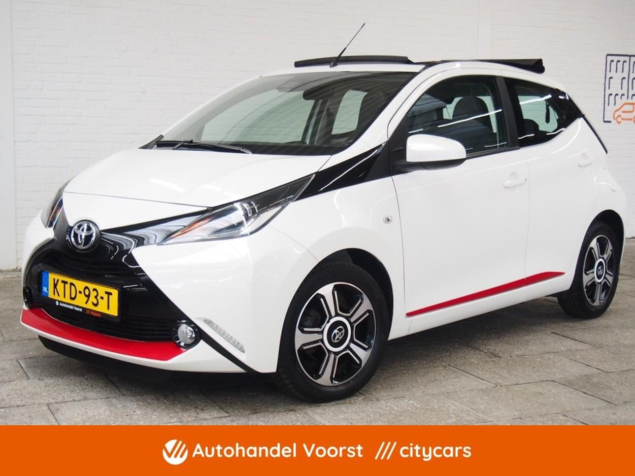 Toyota Aygo 1.0 VVT-i x-wave Camera Sunroof (APK:Nieuw) Incl, Voorwielaandrijving, Stof, Gebruikt, Met garantie (alle)