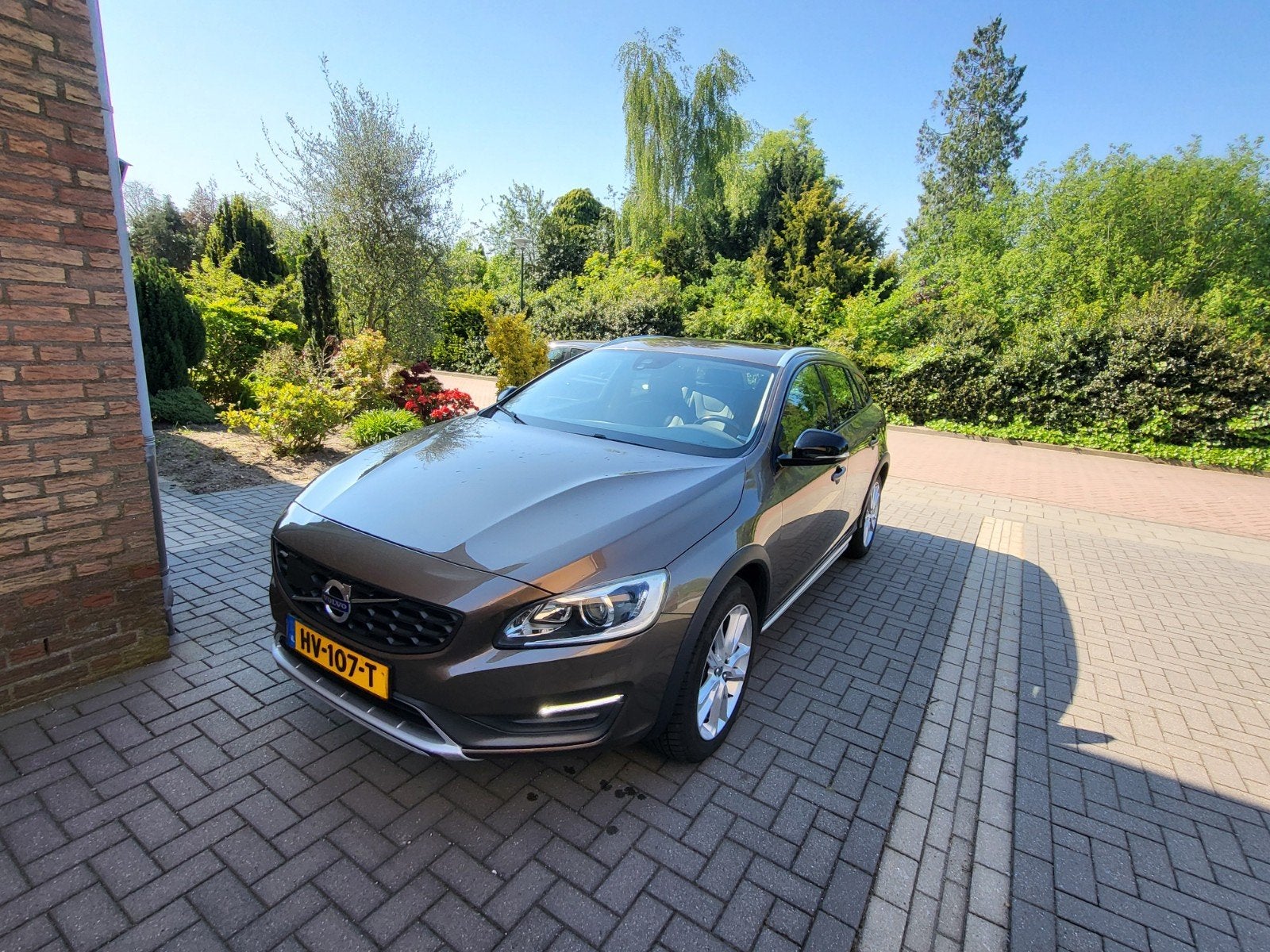 Volvo V60 D4 190pk Geartronic 2016 Bruin, Auto's, Volvo, V60, ABS, Airbags, Airconditioning, Automatische klimaatregeling, Bi-Xenon koplampen