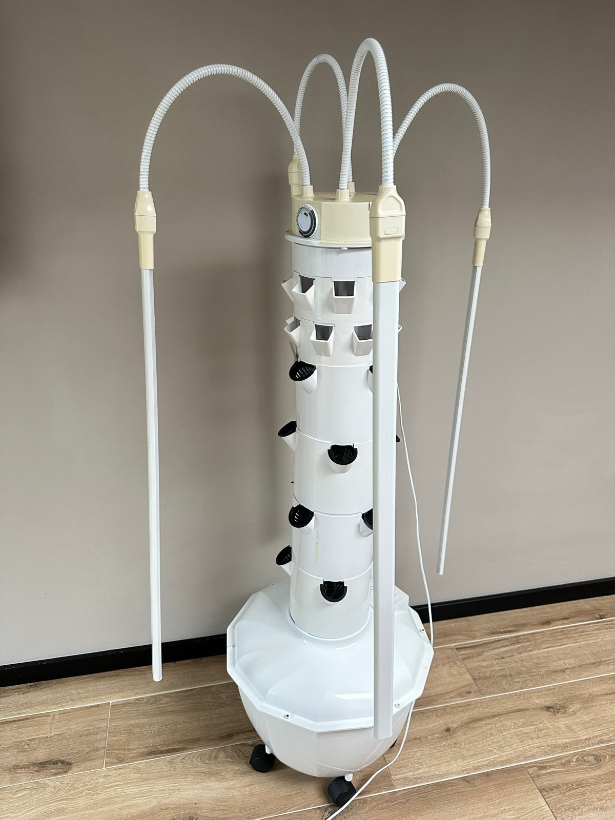 Towergarden: Moestuin op 1M2 met lampen, Tuin en Terras, Kweekspullen, Kweeklamp, Ophalen
