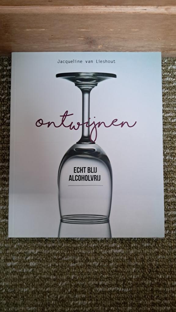 Jacqueline van Lieshout - Ontwijnen, Boeken, Ophalen of Verzenden, Zo goed als nieuw, Jacqueline van Lieshout