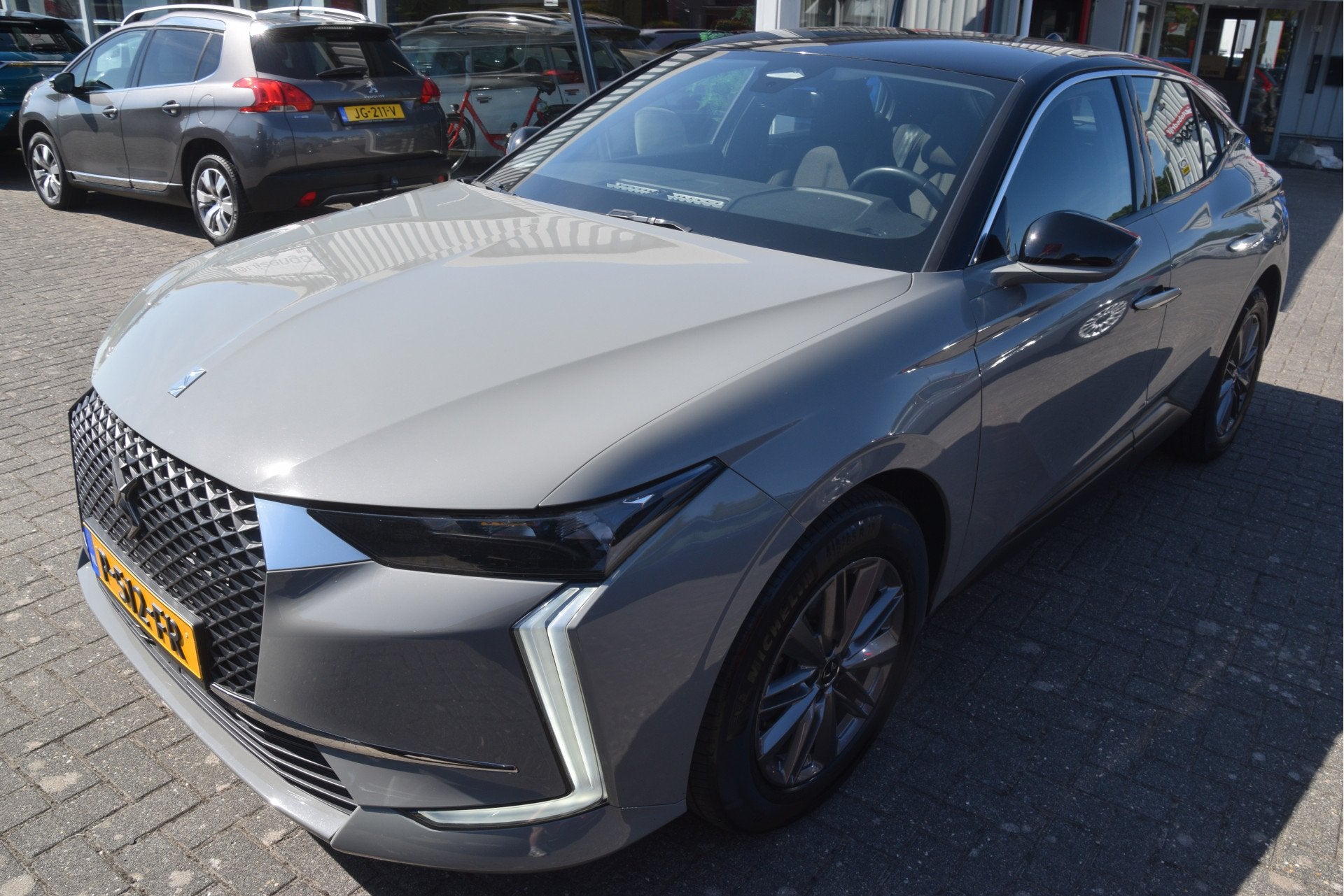 DS DS 4 1.2 PureTech Bastille Carplay | DAB | LMV | Keyless, Auto's, DS, Dealer onderhouden, Stof, Gebruikt, Euro 6