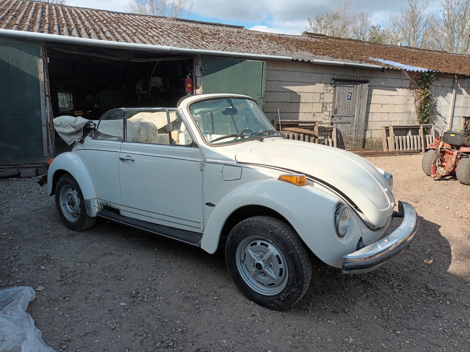 VW Kever 1303 LS 1.6 Cabriolet 1978 Tripel White USA, Auto's, Achterwielaandrijving, Calibra, 4 cilinders, Cabriolet