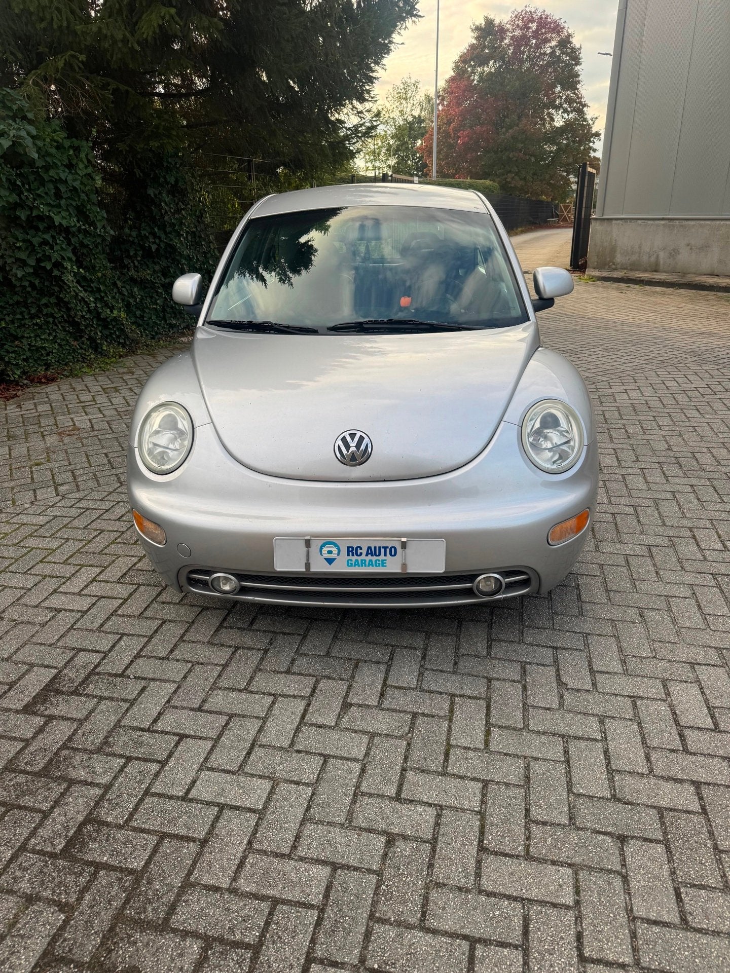 Volkswagen New Beetle 2.0 Highline, Auto's, Voorwielaandrijving, Stof, Beetle (Kever), 4 cilinders