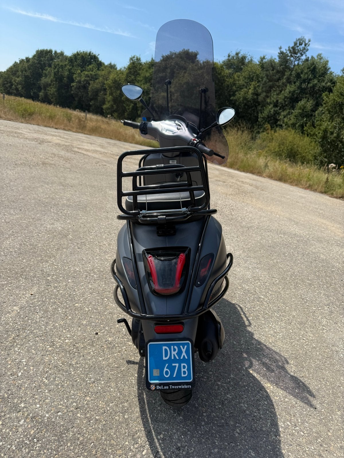 Vespa Sprint  Mat Grijs - 2900 orginrl km Zo goed als nieuw, Ophalen, Maximaal 45 km/u, Vespa S, Zo goed als nieuw