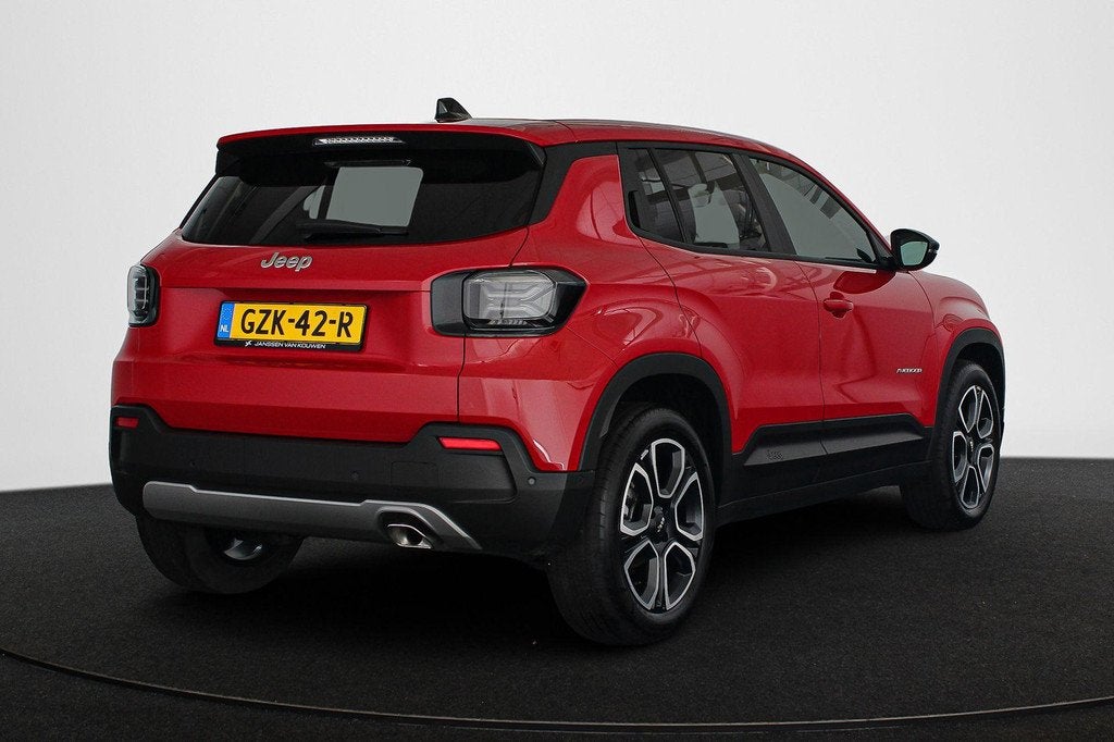 Jeep Avenger 1.2 Altitude Adaptieve Cruise Control Apple Car, Voorwielaandrijving, 101 pk, Gebruikt, 1199 cc