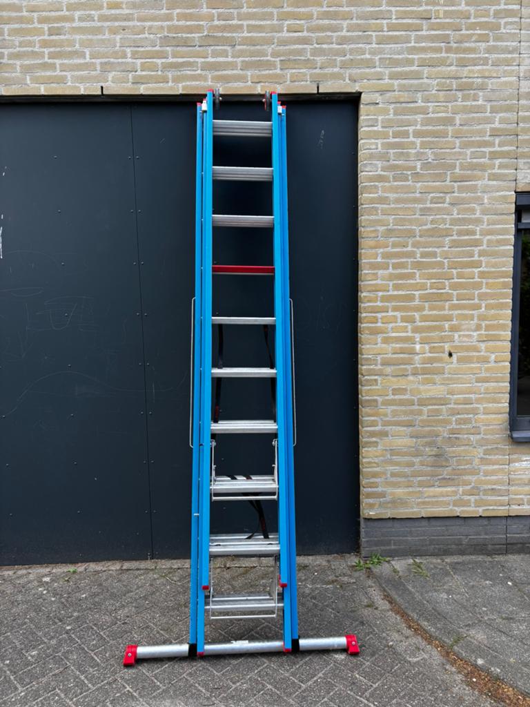 Ladder 3 delen, 6,62 meter, Doe-het-zelf en Verbouw, Ladders en Trappen, Ophalen of Verzenden, Zo goed als nieuw, Ladder, Opvouwbaar of Inschuifbaar