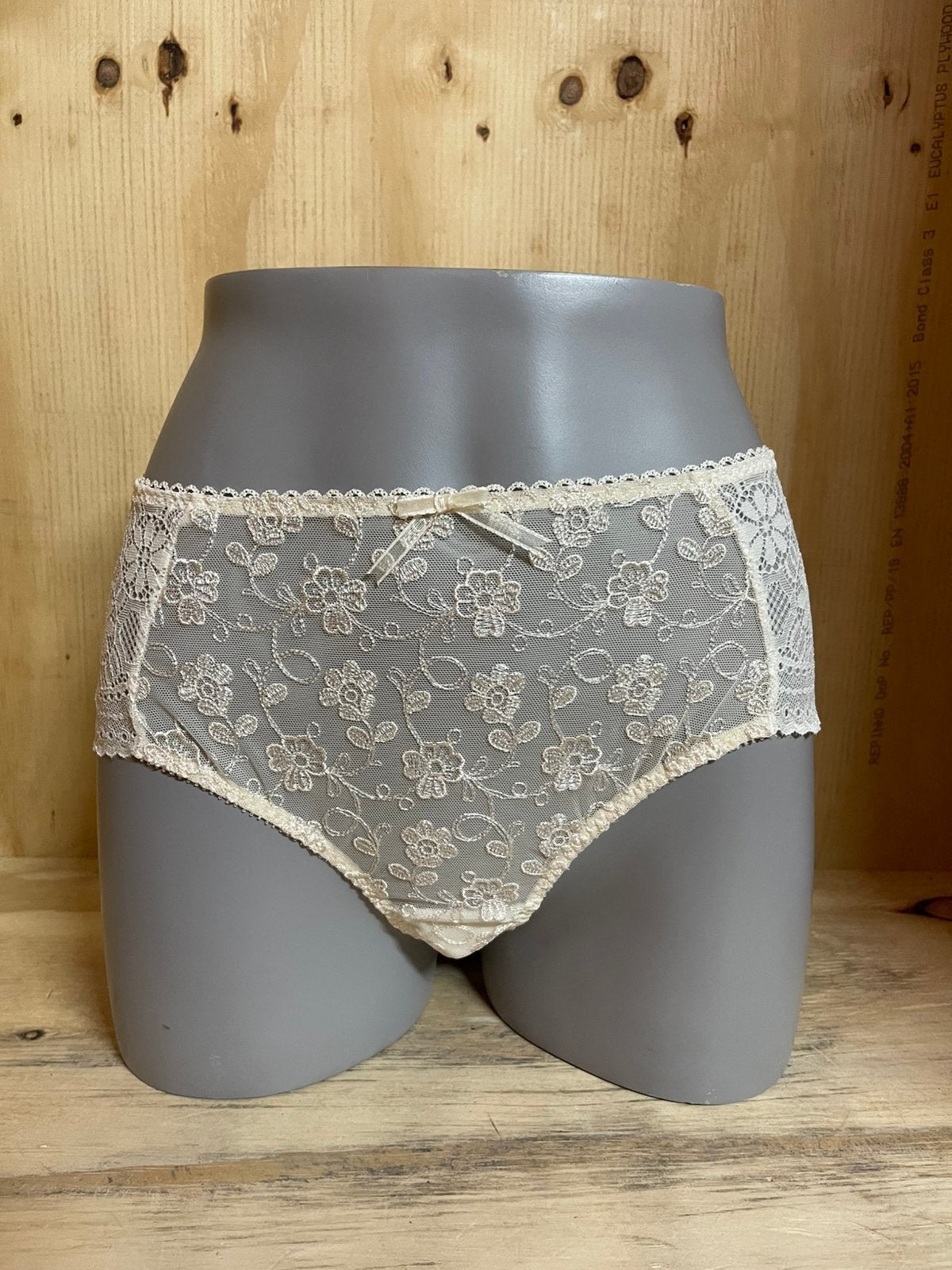 Empreinte shorty maat 42 model cleo, Verzenden, Overige kleuren, Broekje of Short