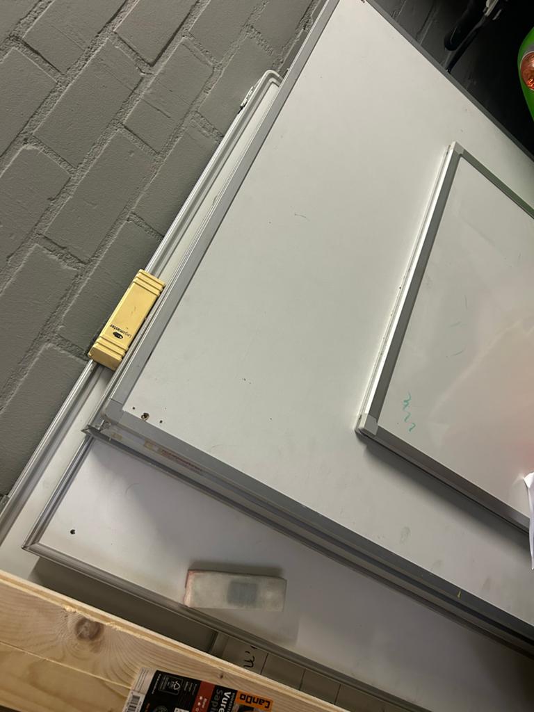 Whiteboarden, Ophalen, Zo goed als nieuw, Whiteboard