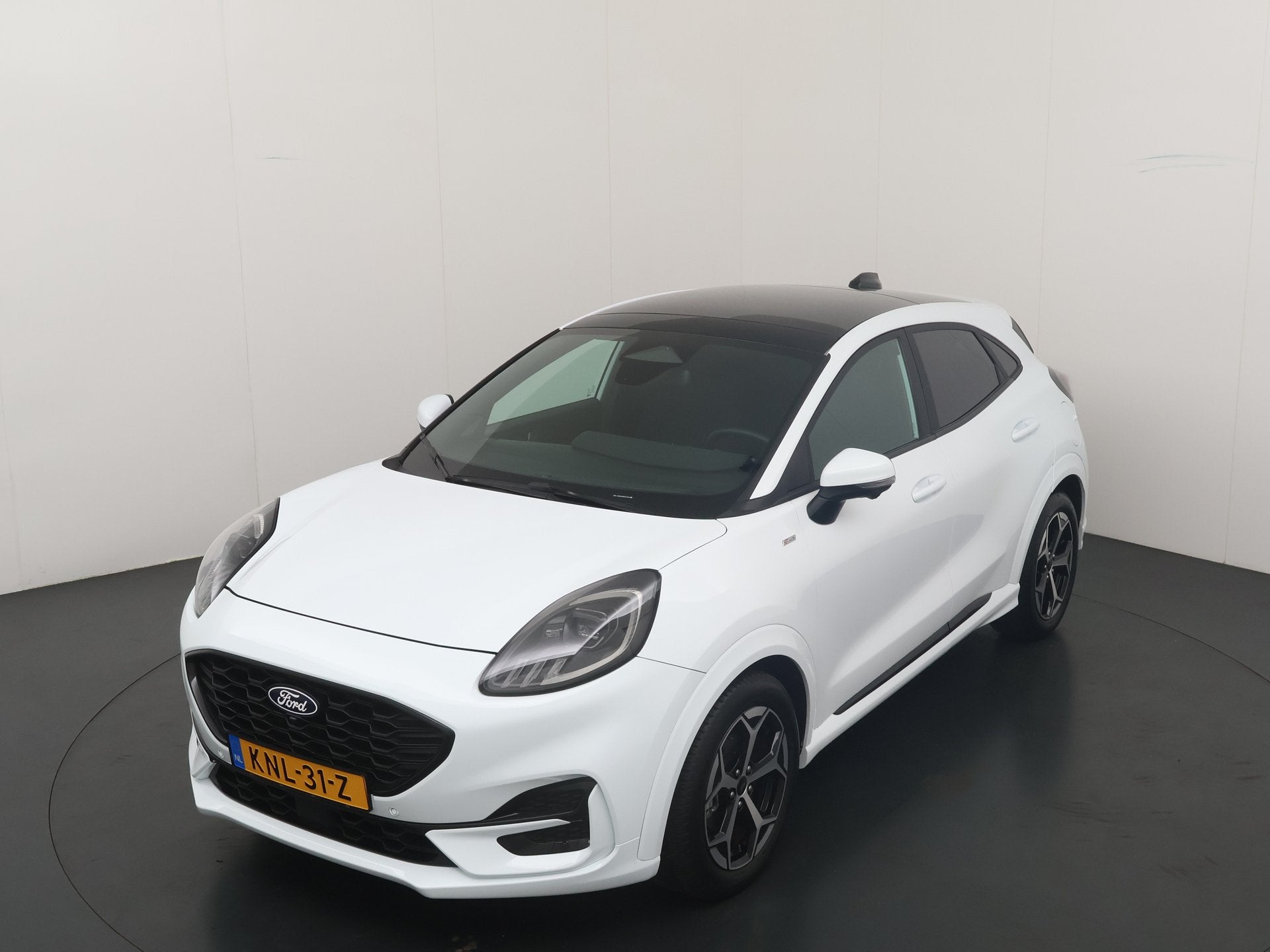 Ford Puma EcoBoost 125 pk Hybrid ST-Line | Trekhaak | Winter, Wit, Bedrijf, Hybride Elektrisch/Benzine, 3 cilinders