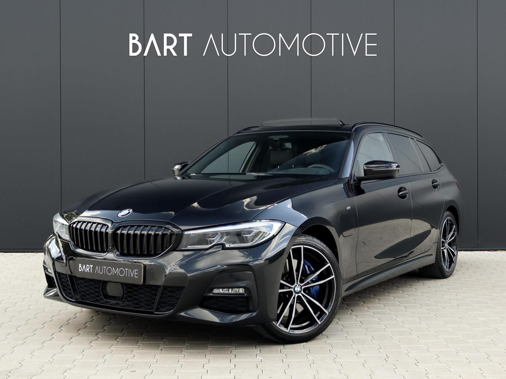 BMW 3-serie Touring 330e M-Sport|ACC|Pano|360|Laser|HUD|Harm, Auto's, 1998 cc, Achterwielaandrijving, Gebruikt, 4 cilinders