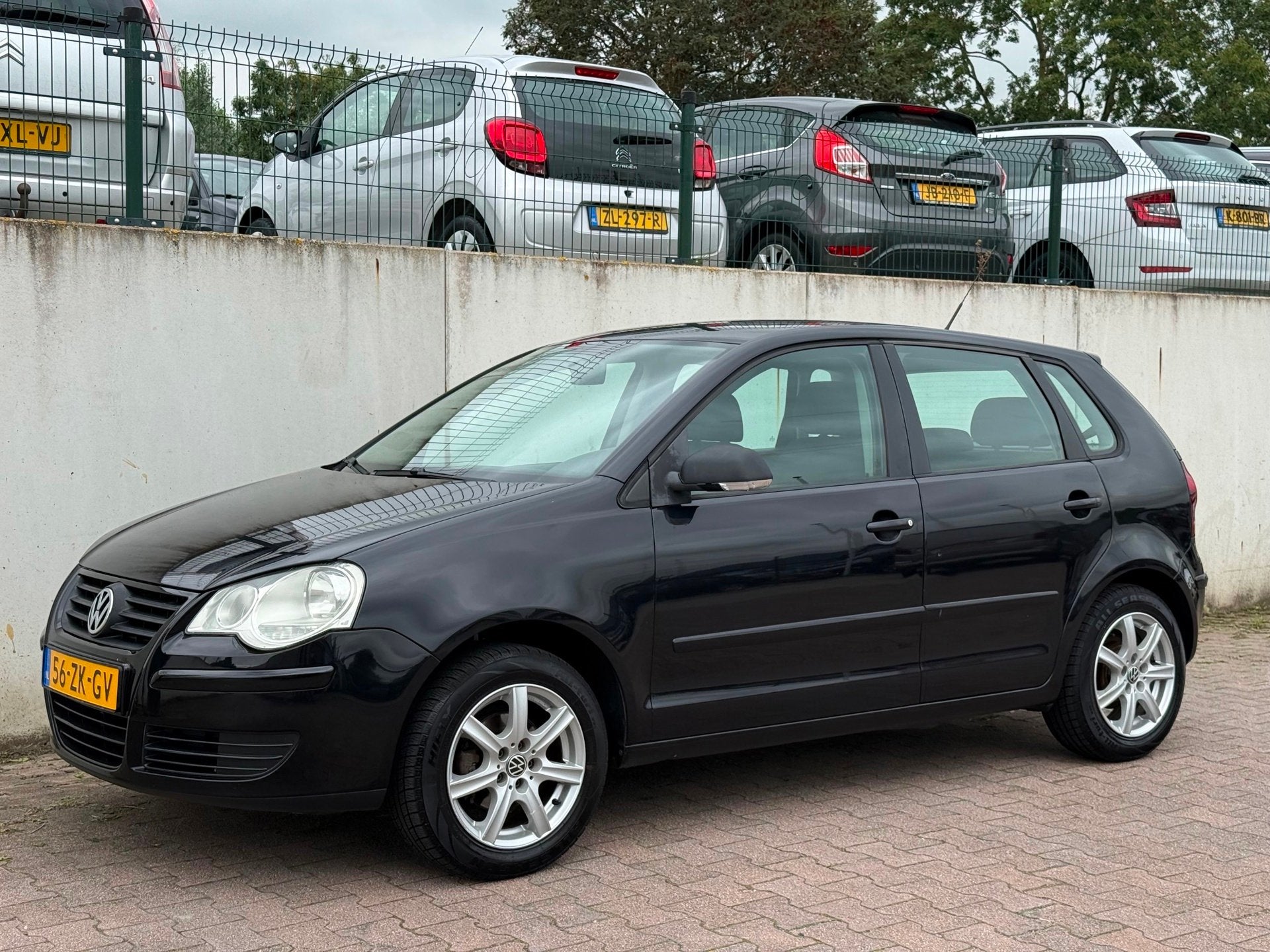 Volkswagen Polo 1.4-16V Optive/AIRCO/APK 08-2027/SPORT VELGE, Voorwielaandrijving, Stof, Zwart, 4 cilinders