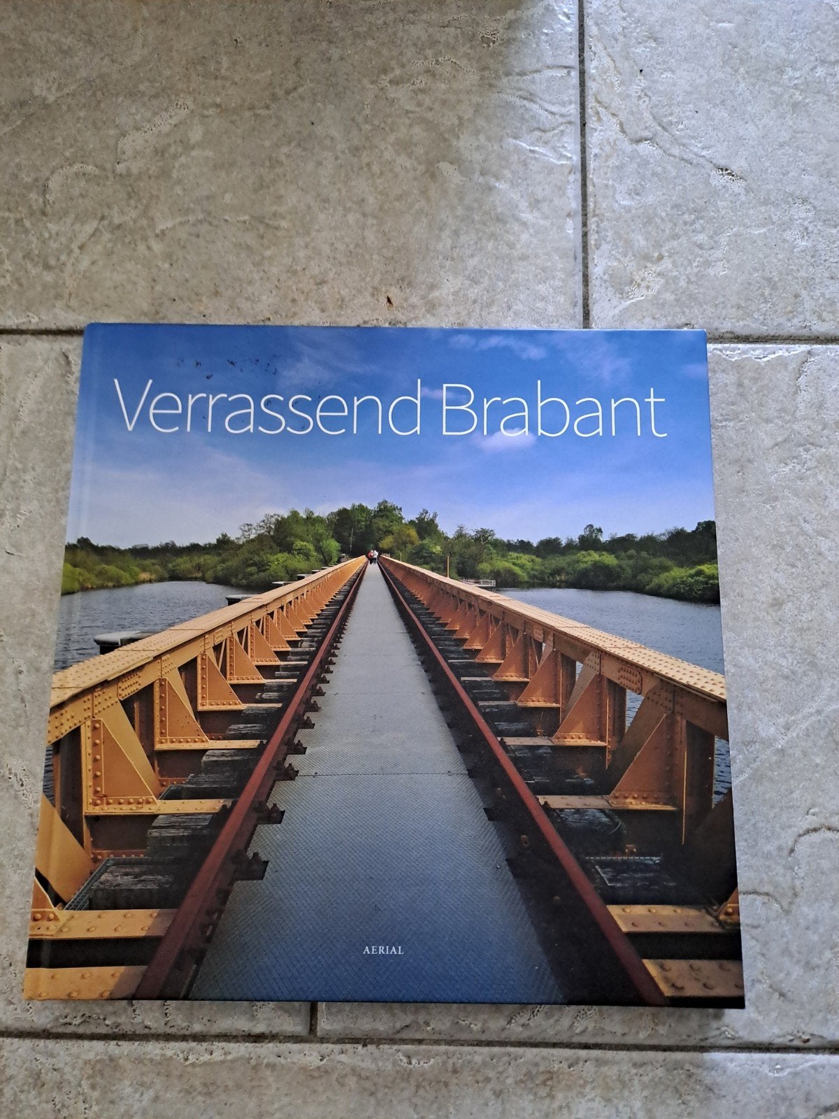 Verassend Brabant - Prachtig Fotoboek, Ophalen of Verzenden, 20e eeuw of later, Zo goed als nieuw, Onbekend
